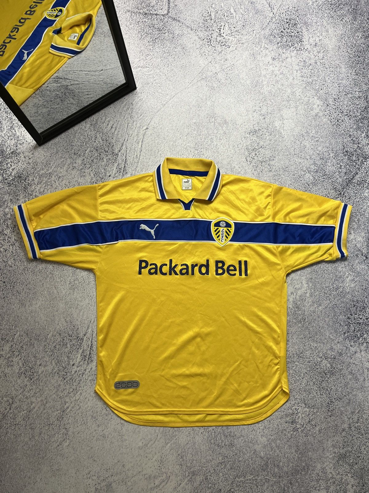 Puma × Vintage Leeds United Vintage 1999 2000 Puma Soccer Third Jersey Size US L / EU 52-54 / 3 - 1 Thumbnail
