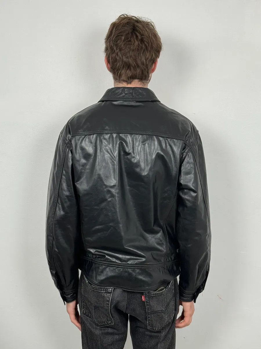 Gianfranco Ferre 2000s Gianfranco Ferré Black Leather Trucker Jacket Size US M / EU 48-50 / 2 - 3 Thumbnail