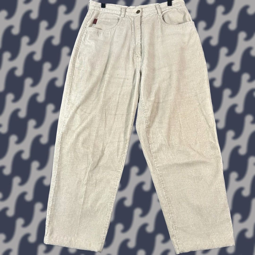 Vintage VINTAGE Woolrich Womens Pants Corduroy Beige High Rise Straight Leg 14 Khakis Jeans Style Populated by Pockets Size 36" / US 14 / IT 50 - 1 Thumbnail