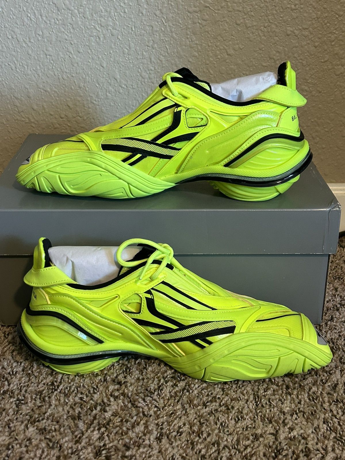 Balenciaga fluo sale