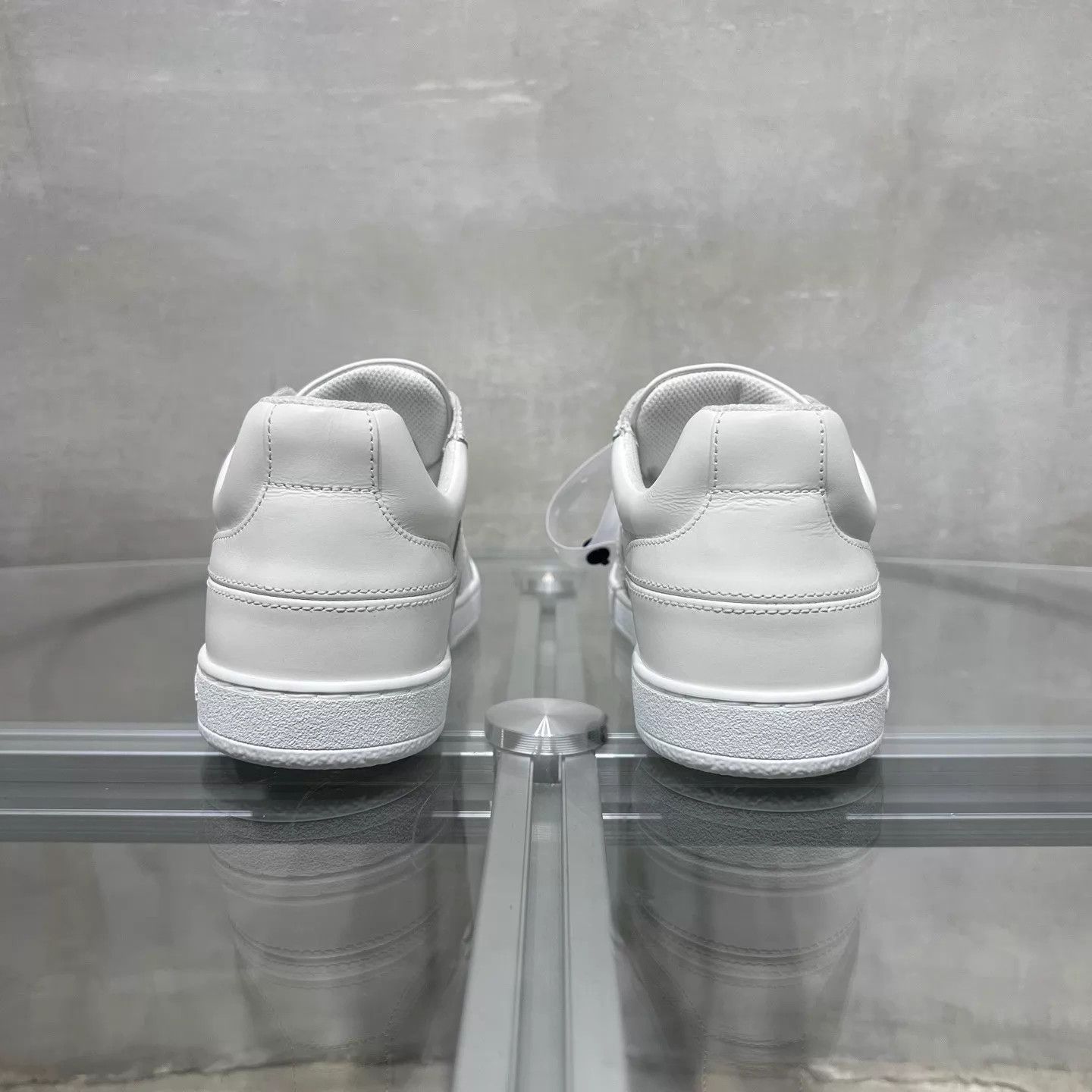 Dior Dior Star CD Logo Sneakers 36 BNIB Size US 5.5 / IT 35.5 - 6 Thumbnail