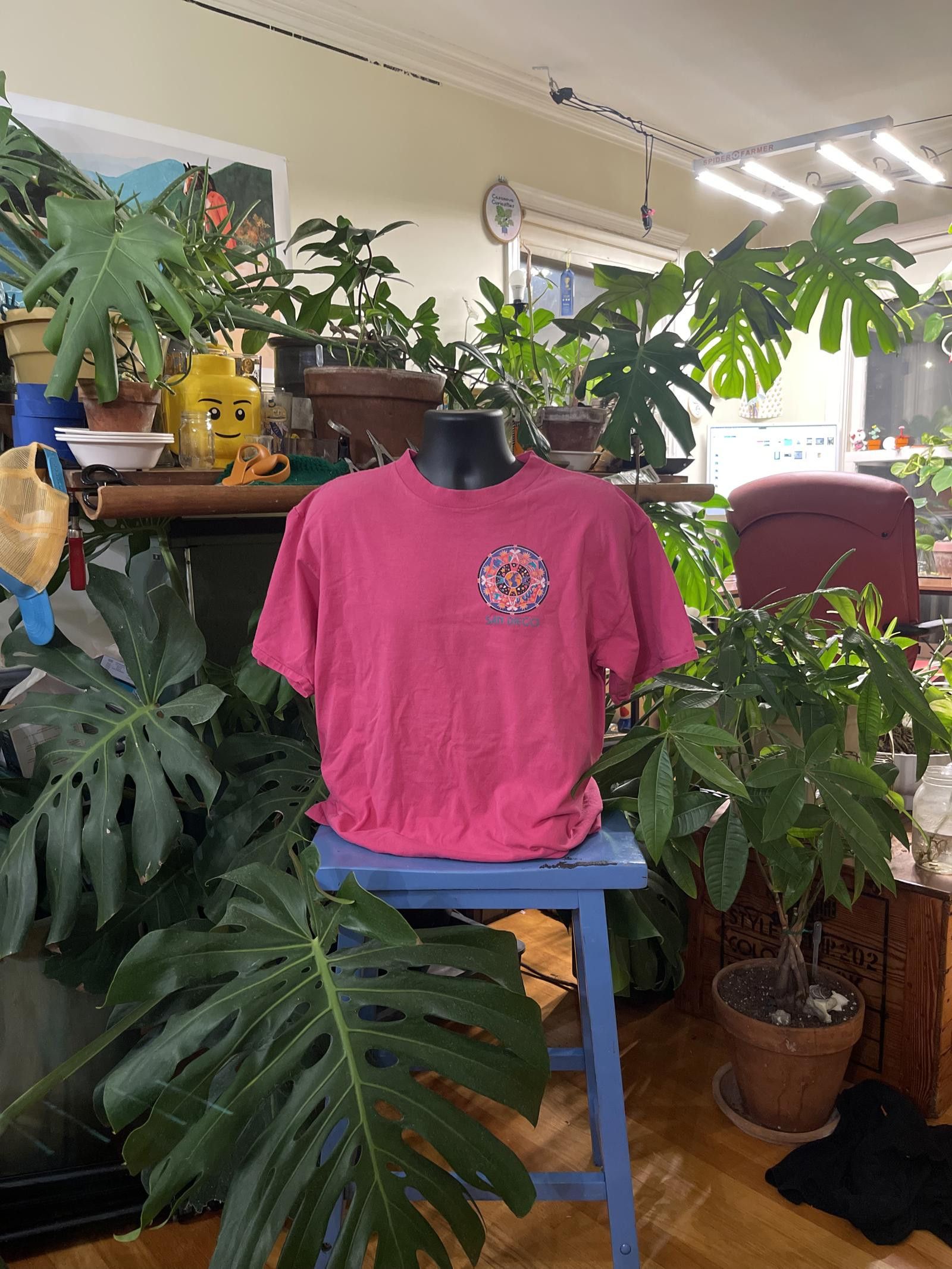 Peter Millar Miller Vintage Pink Graphic T-Shirt - XL Size US XL / EU 56 / 4 - 1 Thumbnail