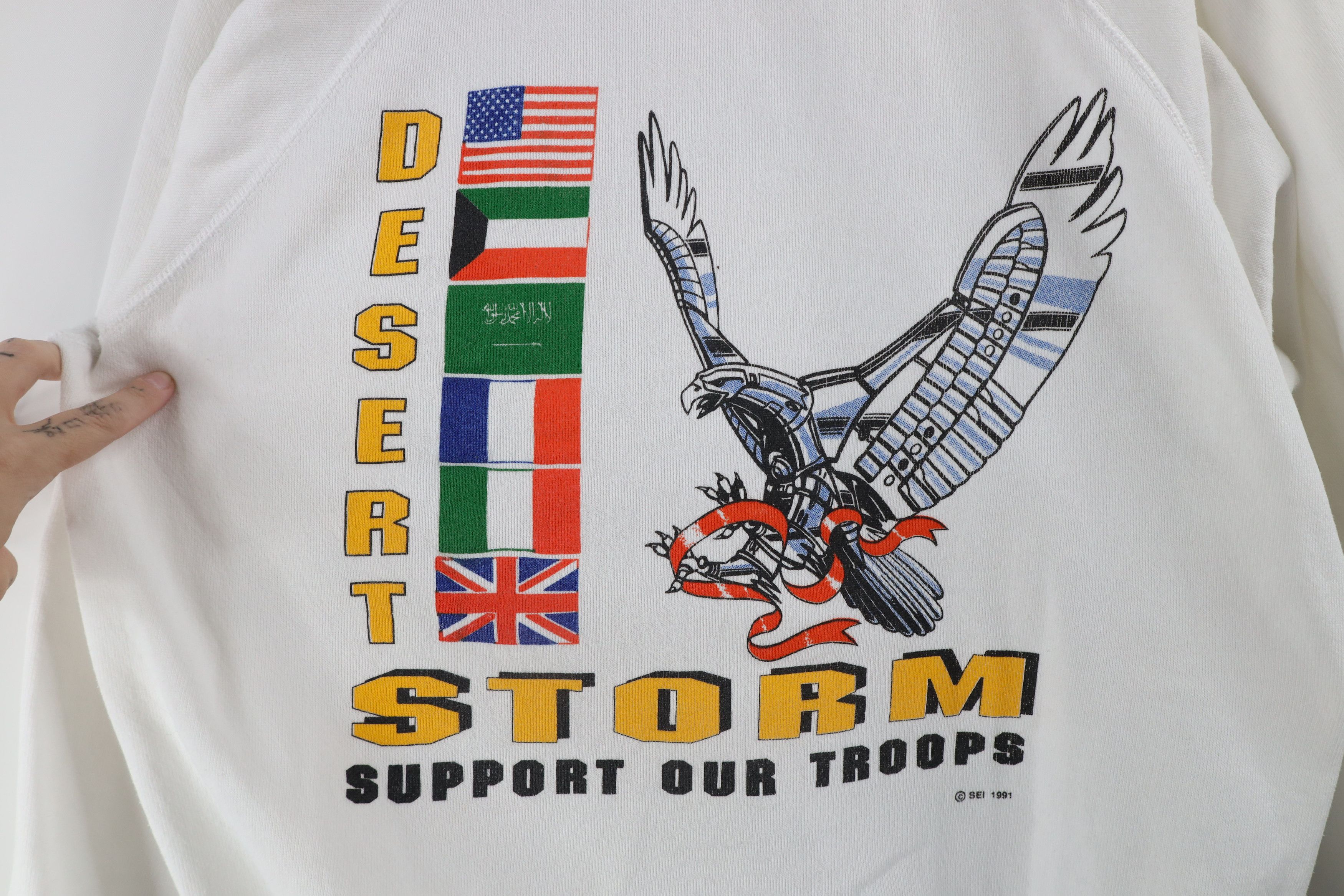 Vintage Vintage 90s Desert Storm Military Crewneck Sweatshirt USA Size US XL / EU 56 / 4 - 4 Thumbnail