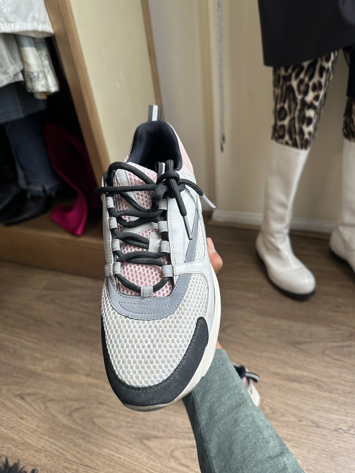 Dior B22 Sneakers Pink and White Size US 10 / EU 43 - 2 Thumbnail
