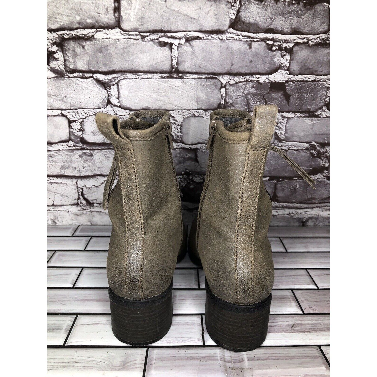 Clarks Clarks Metallic Leather Taupe Nevella Devon Zip Ankle Boots Size US 7.5 / IT 37.5 - 15 Thumbnail