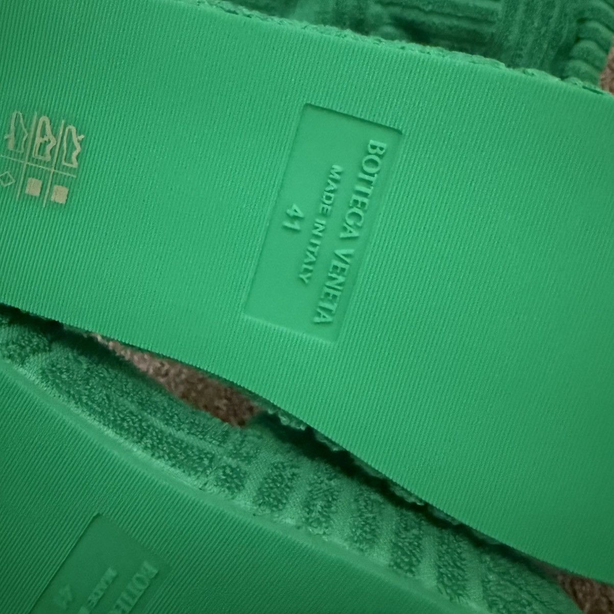 Bottega Veneta Bottega veneta beach slip on slides logo plaque blue 41 Size US 8 / EU 41 - 8 Thumbnail
