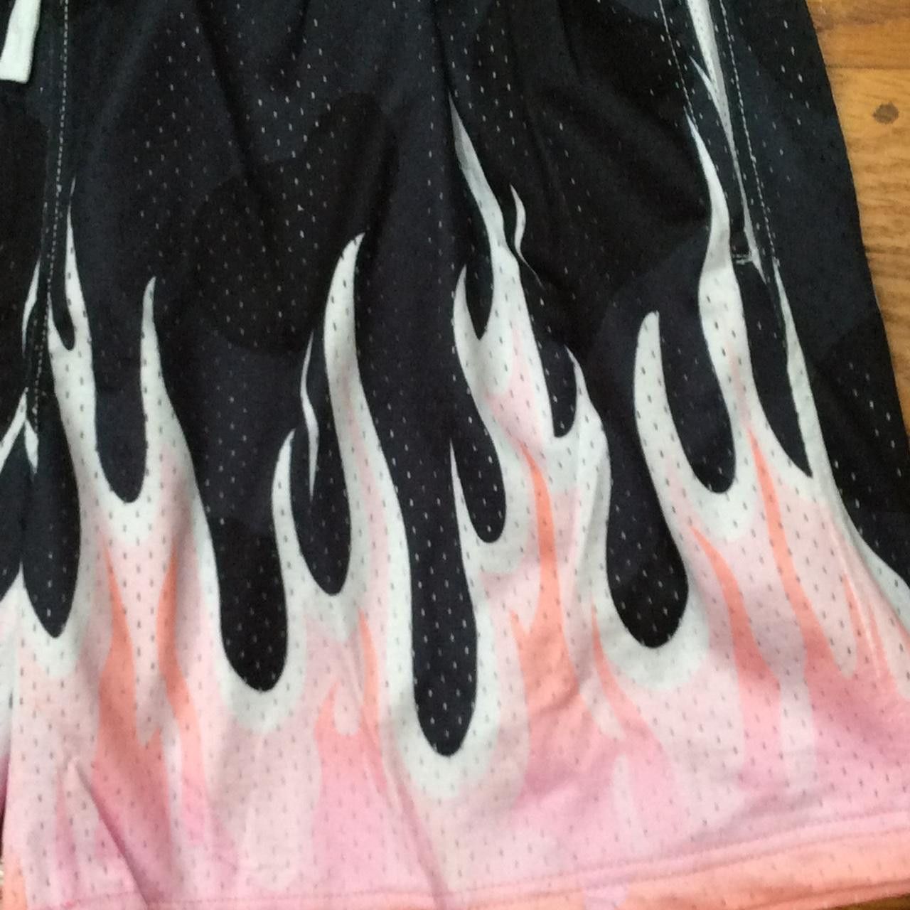 Other Gym Shorts with Pink Flame Print Size US 30 / EU 46 - 4 Thumbnail