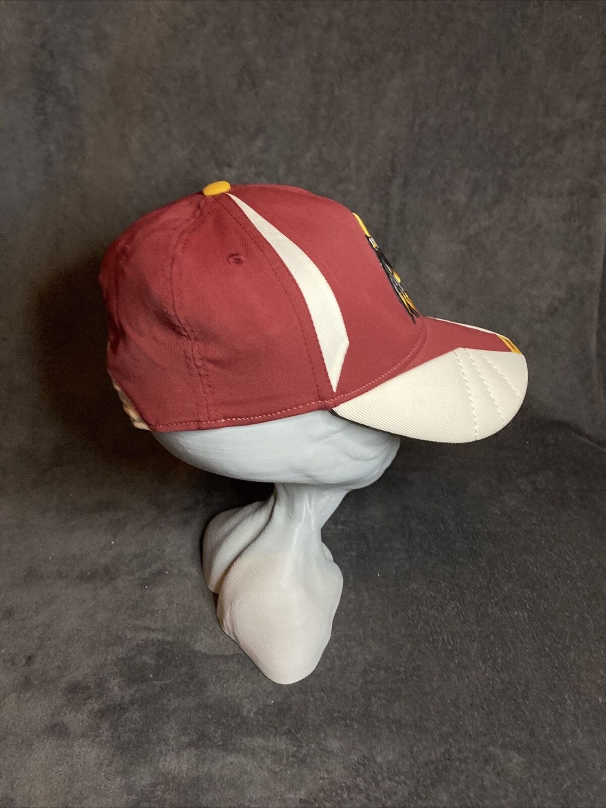 NFL Clinton Portis Autographed Washington Redskins Hat M/L Size ONE SIZE - 5 Thumbnail