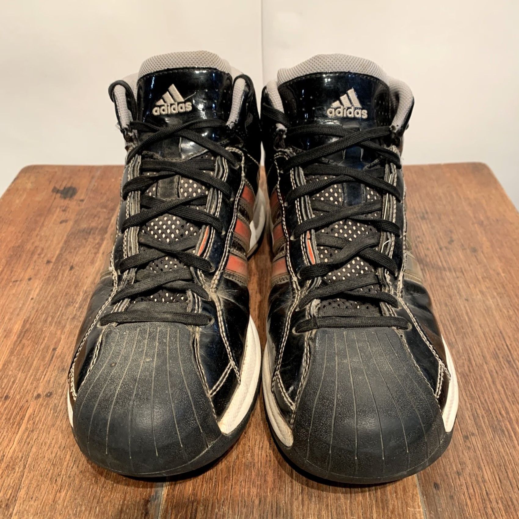 Adidas VINTAGE Adidas Basketball Shoes High Top Mens 8.5 Black White Rare 2008 Basketball Shoes Mens Size 8.5 Adidas Basketball Vintage 2008 Mens Black White Size US M / EU 48-50 / 2 - 5 Thumbnail