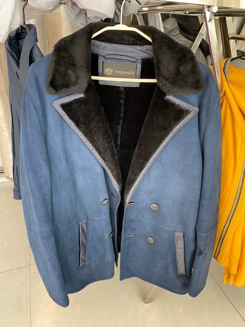 Versace Versace Men's fur coats Size US XL / EU 56 / 4 - 1 Thumbnail