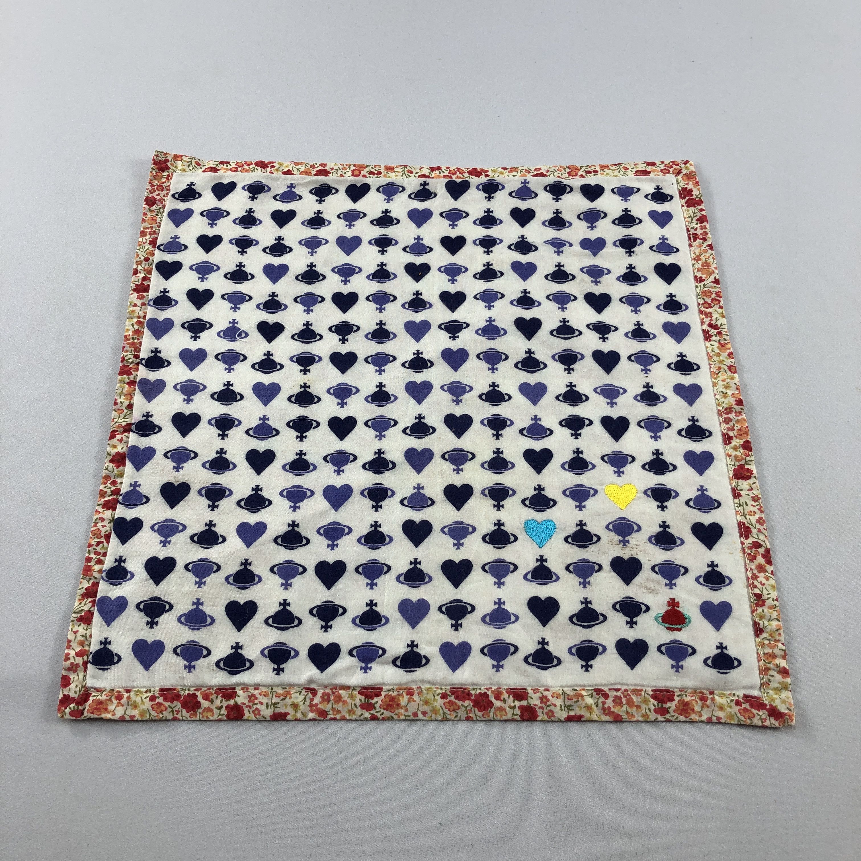 Japanese Brand Vivienne Westwood Handkerchief Neckerchief Bandana H2818 Size ONE SIZE - 1 Thumbnail