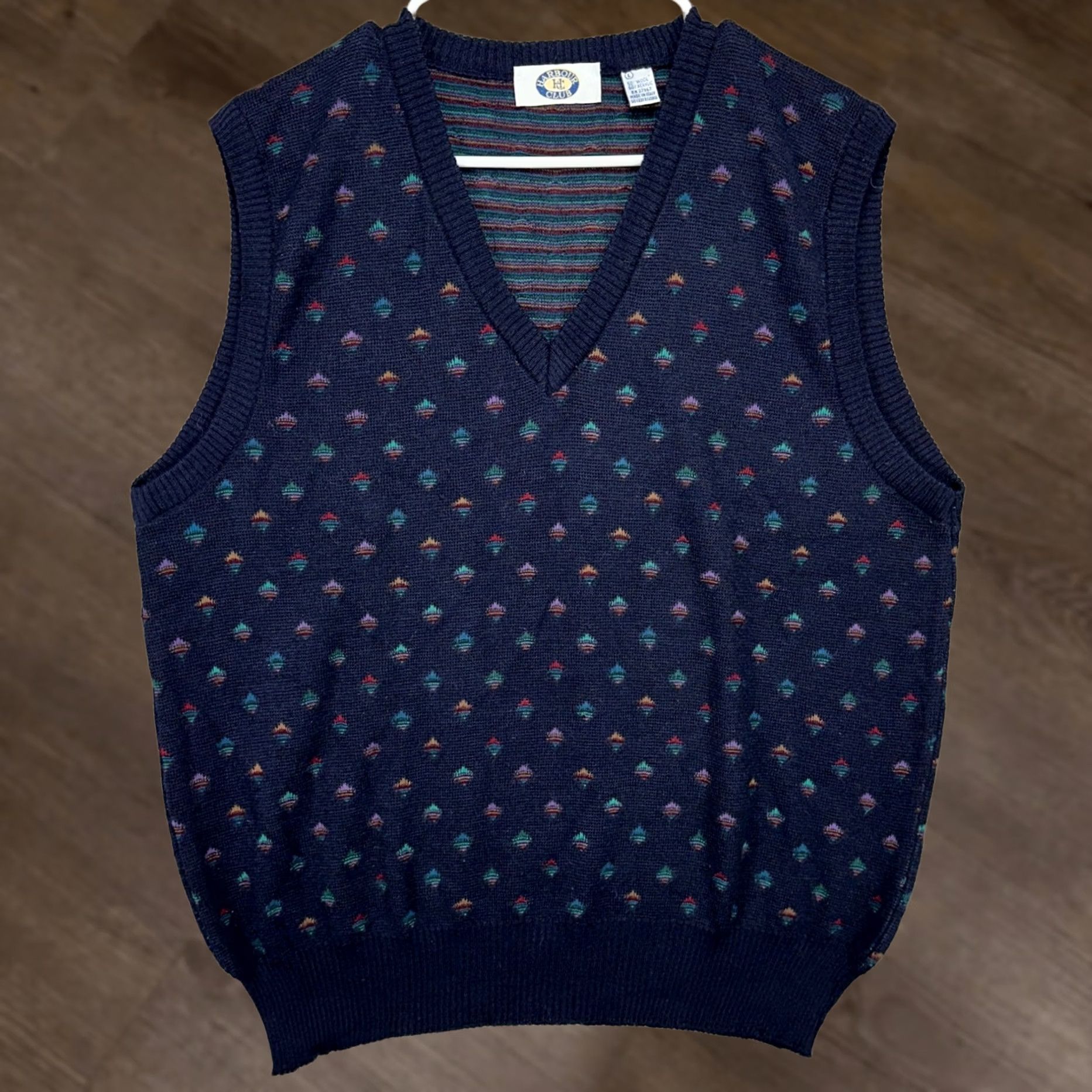 Vintage VINTAGE Harbor Club Mens Sweater Vest Large Navy Blue Multi Geometric V-Neck Size US L / EU 52-54 / 3 - 1 Thumbnail