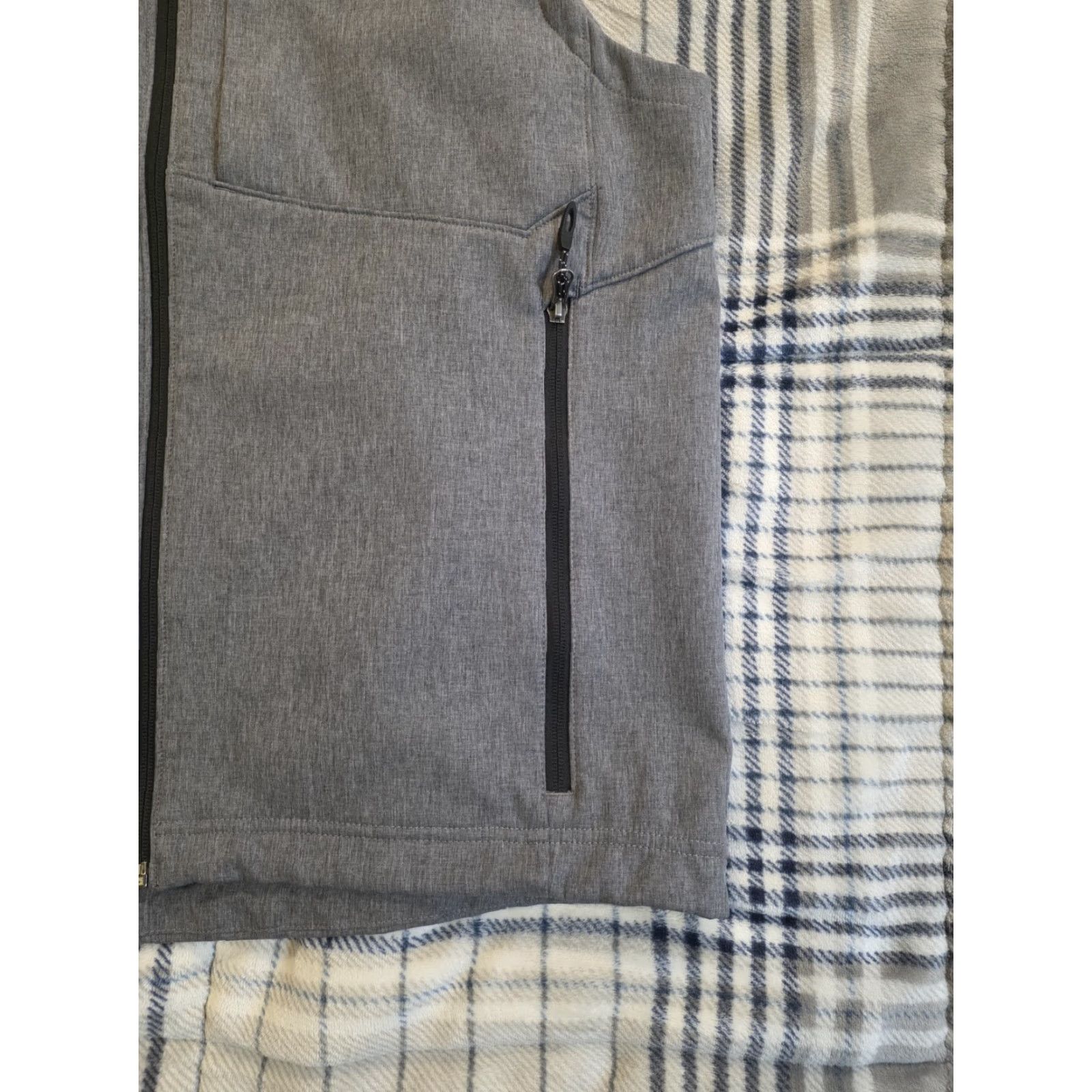 Ariat Ariat Vest Mens Large Gray Full Zip Lined 2.0 Logo Tech Equipped Stand-Up Collar Lightweight Softshell Outdoor Western Size US L / EU 52-54 / 3 - 7 Thumbnail