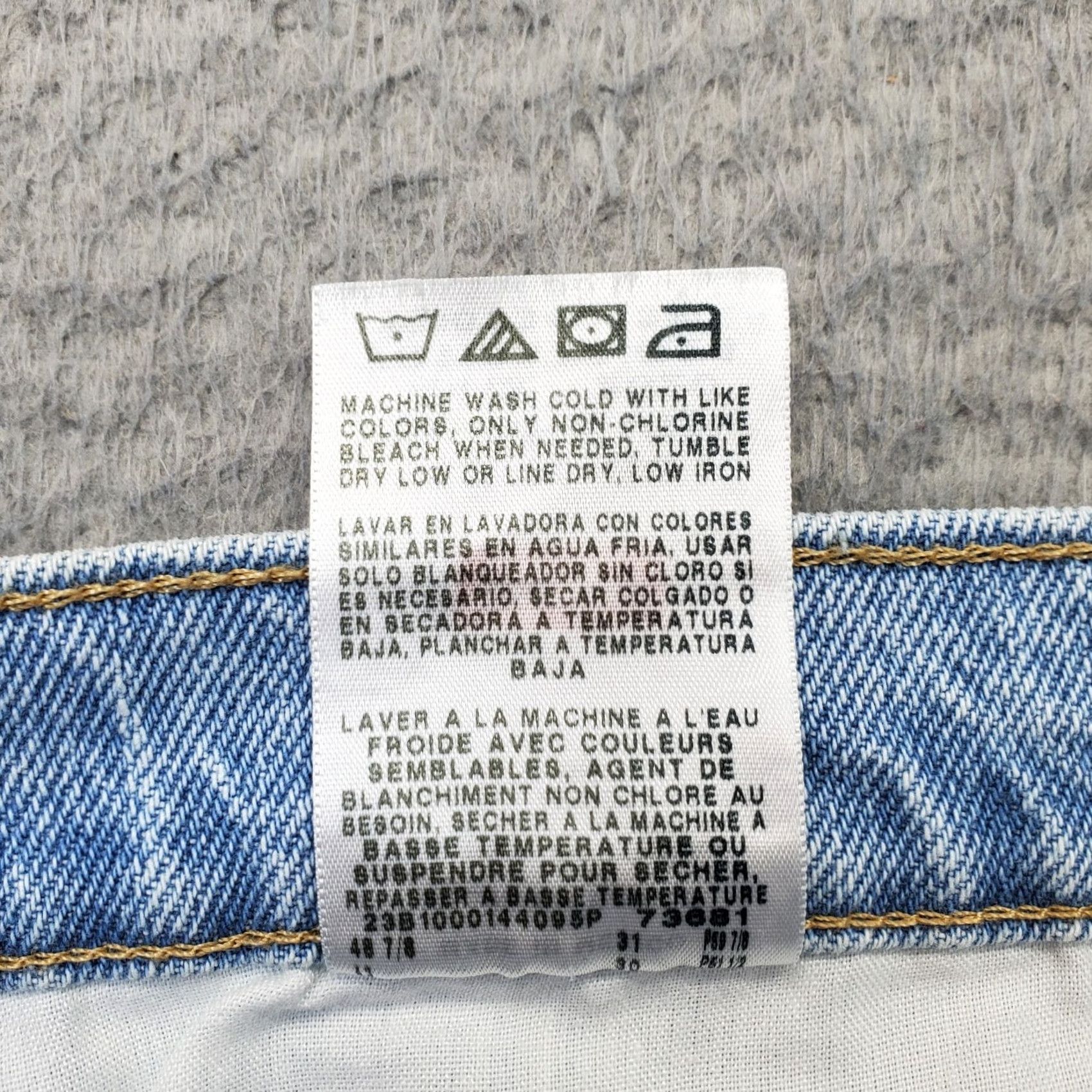 Wrangler Wrangler Jeans Mens 42x30 Blue Premium Denim Whiskered Straight Leg 1096FXVBI Size US 42 / EU 58 - 8 Thumbnail