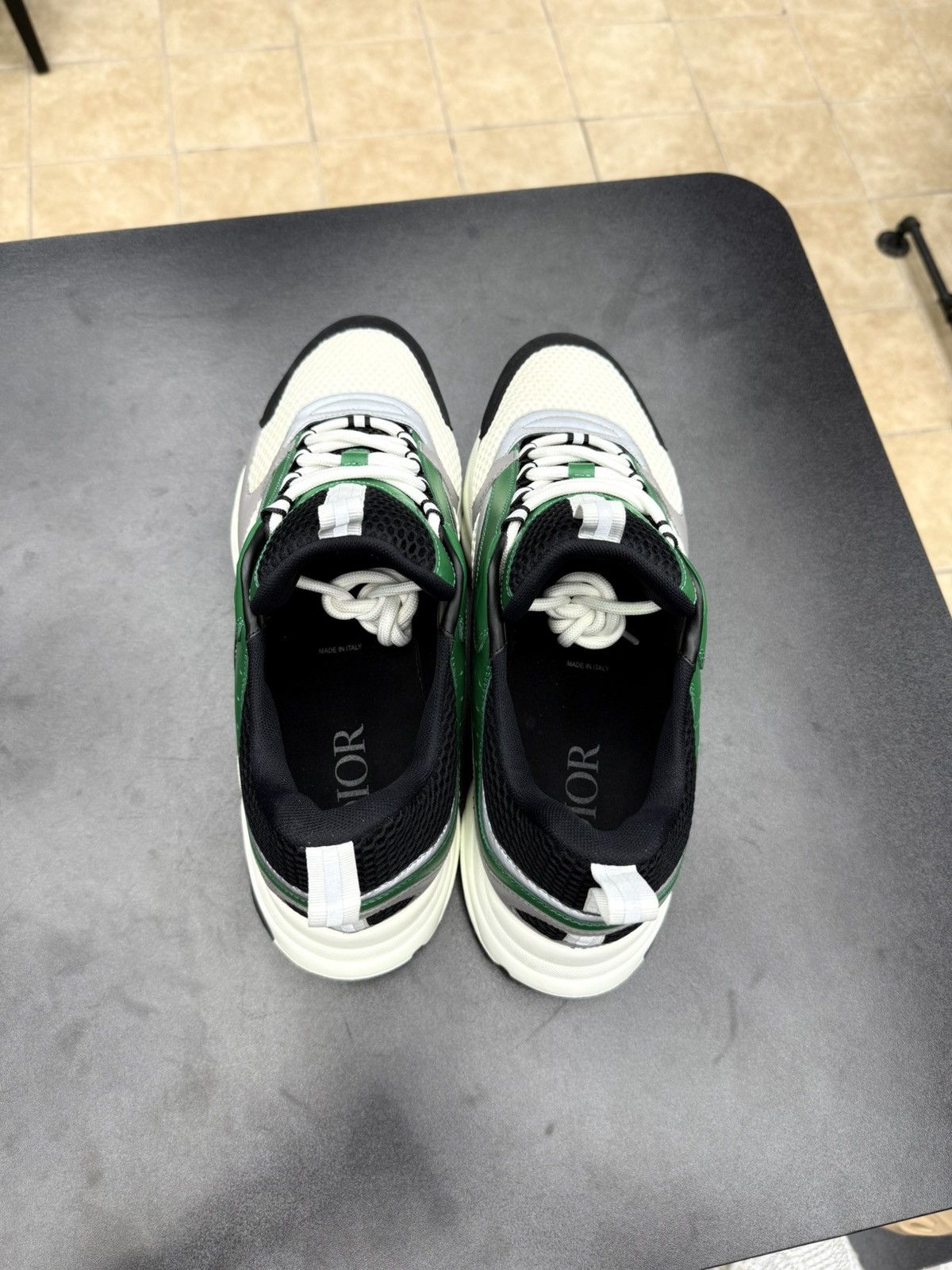 Dior AUTHENTIC Dior B22 white Green size 47 / 14US Size US 14 / EU 47 - 11 Thumbnail