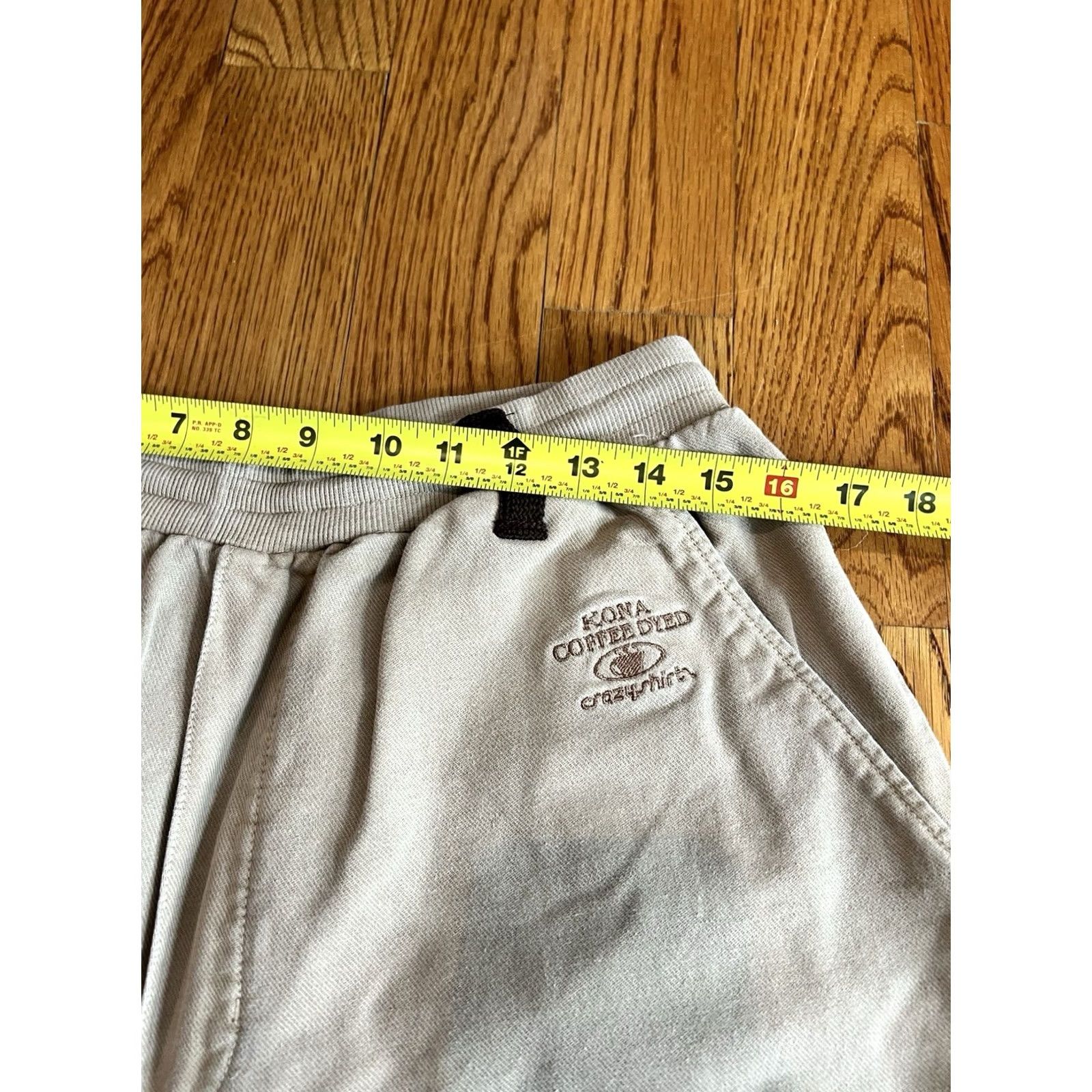 Vintage VINTAGE Crazy Shirts Hawaii Kona Coffee Dyed Jogger Sweatpants Mens L Beige Drawstring Canvas Cotton Logo Embroidered Tapered Beach 90s USA Pants Size US L / EU 52-54 / 3 - 3 Thumbnail