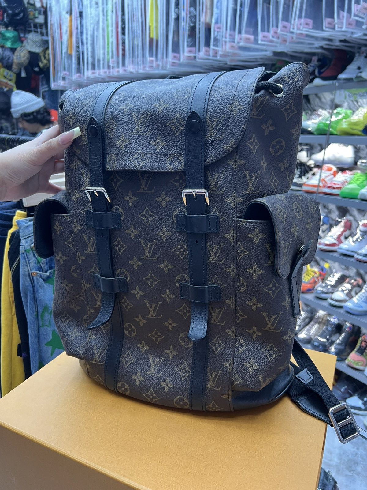 Louis Vuitton Louis Vuitton Christopher Brown Backpack Size ONE SIZE - 1 Thumbnail