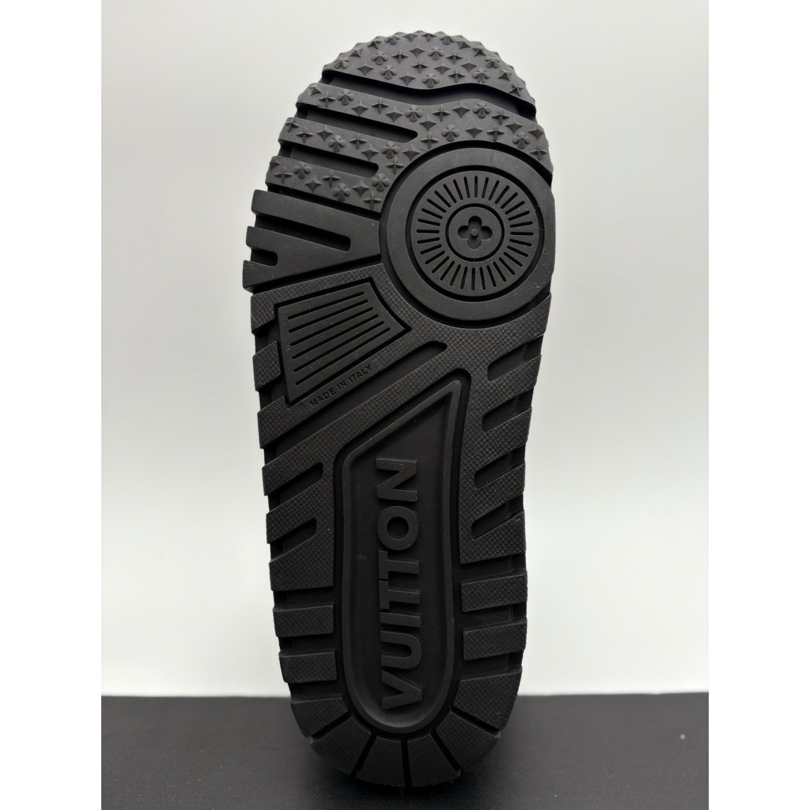 Louis Vuitton Louis Vuitton Maxi Sneaker ' Black ' | EXCELLENT COND! Size US 10 / EU 43 - 7 Thumbnail