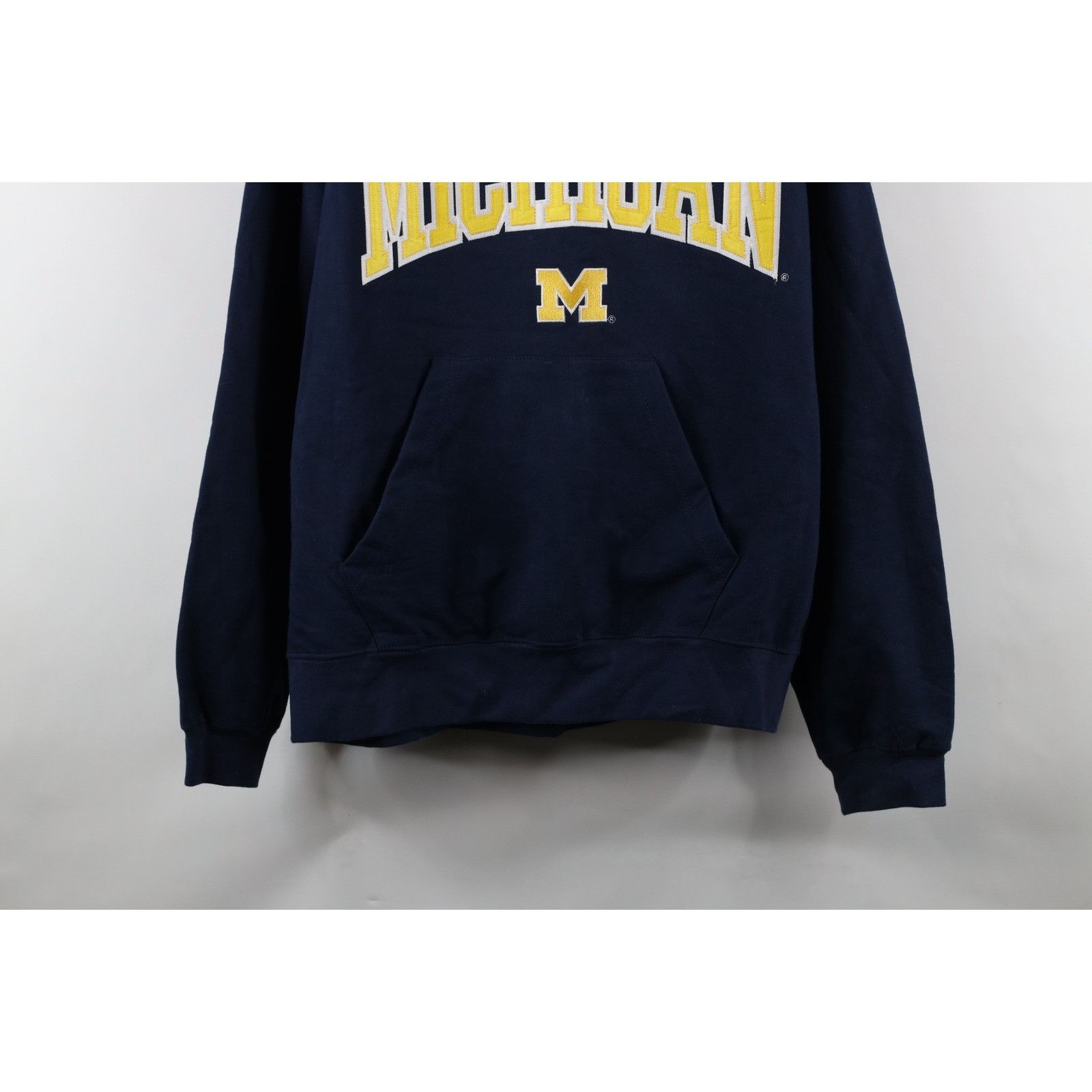 Vintage Vintage Distressed Block Letter University Michigan Hoodie Size US L / EU 52-54 / 3 - 3 Thumbnail