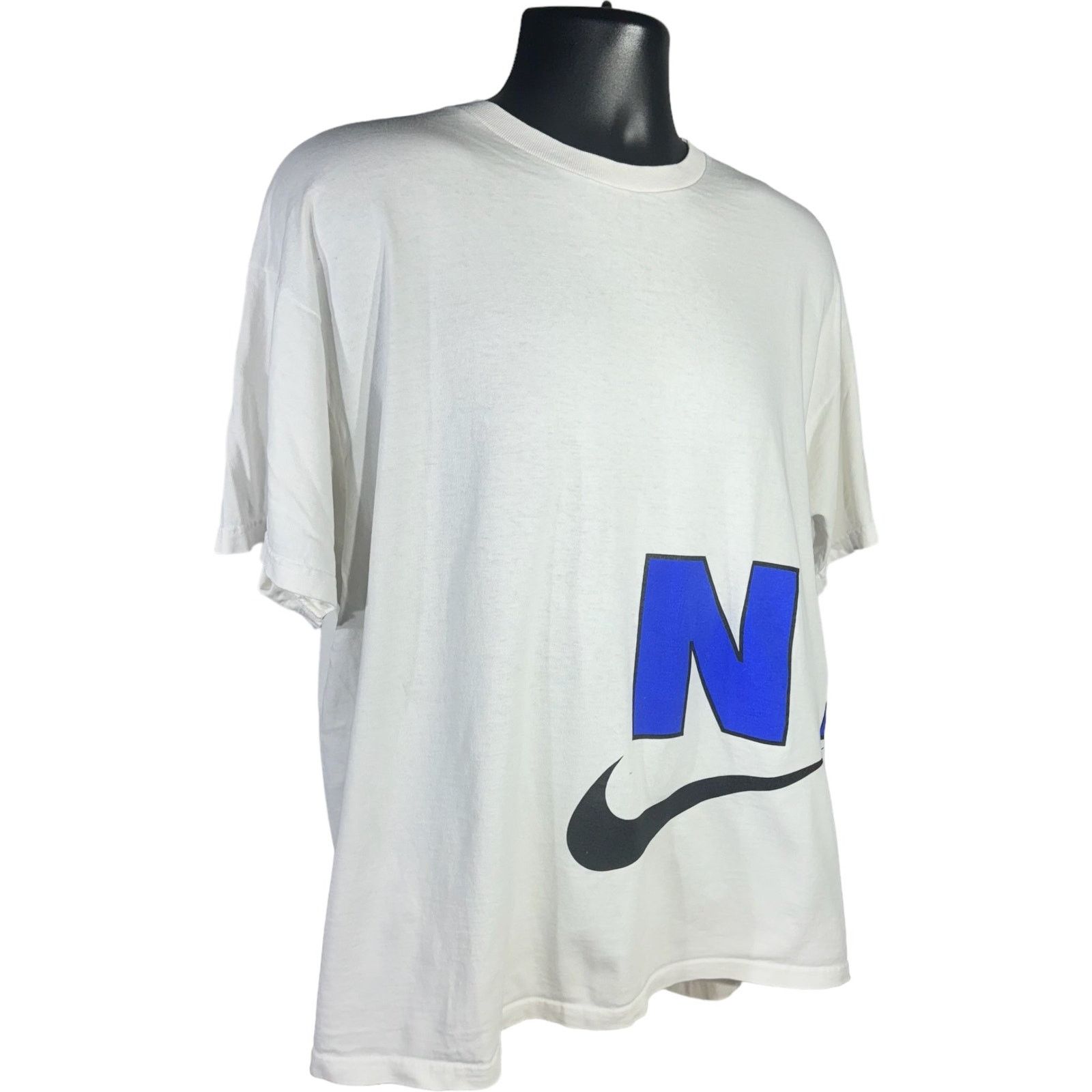 Vintage Vintage Nike Wrap Around Spellout Tee Size US L / EU 52-54 / 3 - 4 Thumbnail