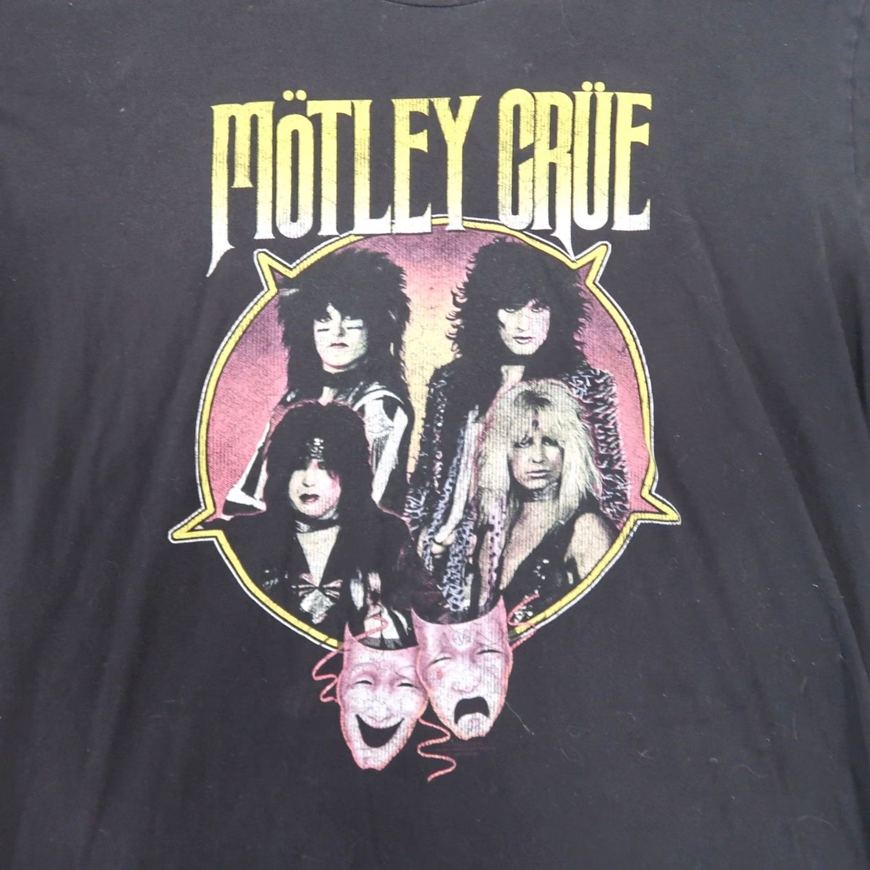 Vintage Motley Crue Theater of Pain Band Graphic T-Shirt XXL Black Women Size XXL / US 16-18 / IT 52-54 - 3 Thumbnail