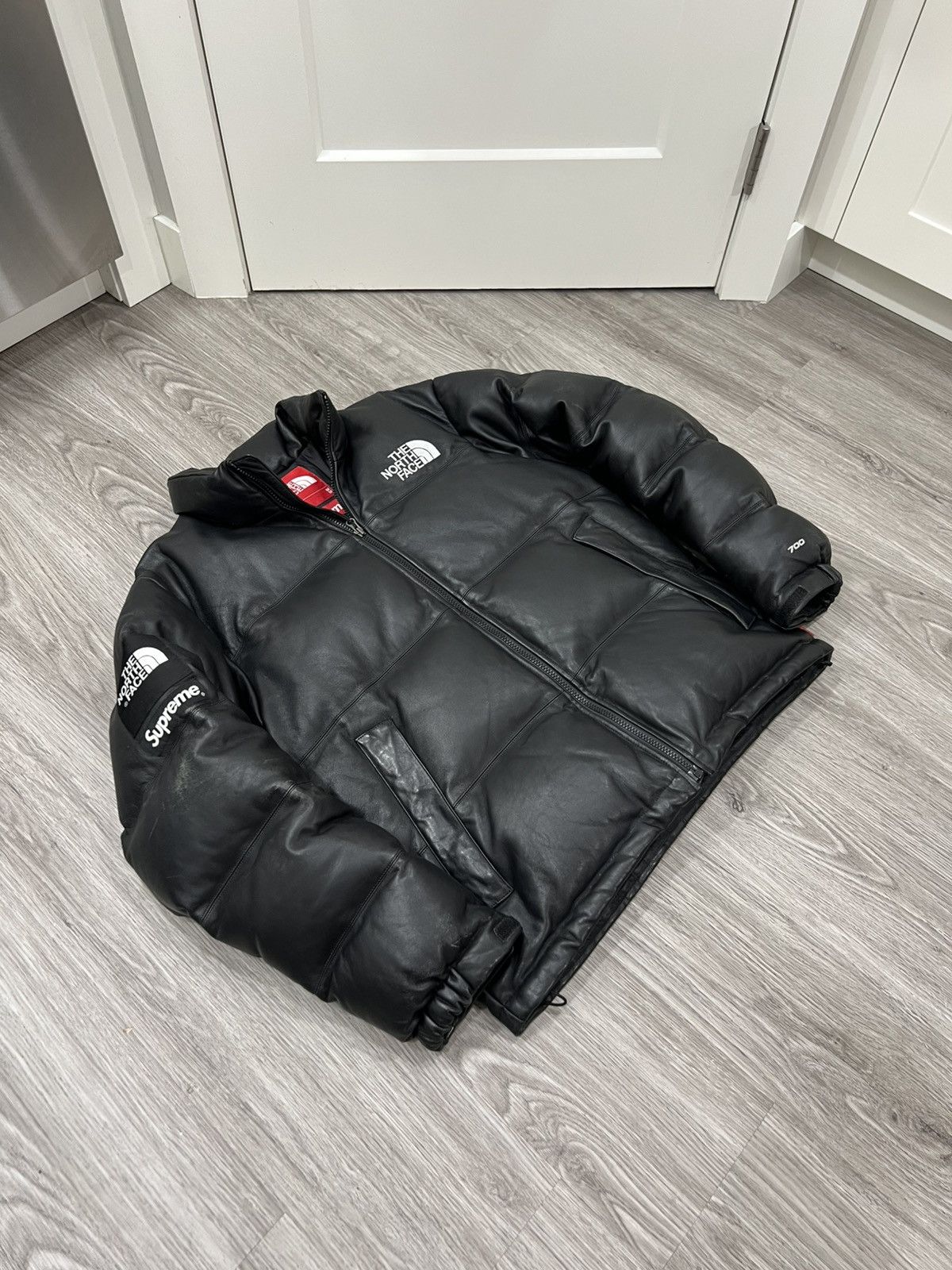 Supreme × The North Face Supreme x The North FW17 Leather Nuptse Jacket Size US M / EU 48-50 / 2 - 5 Thumbnail