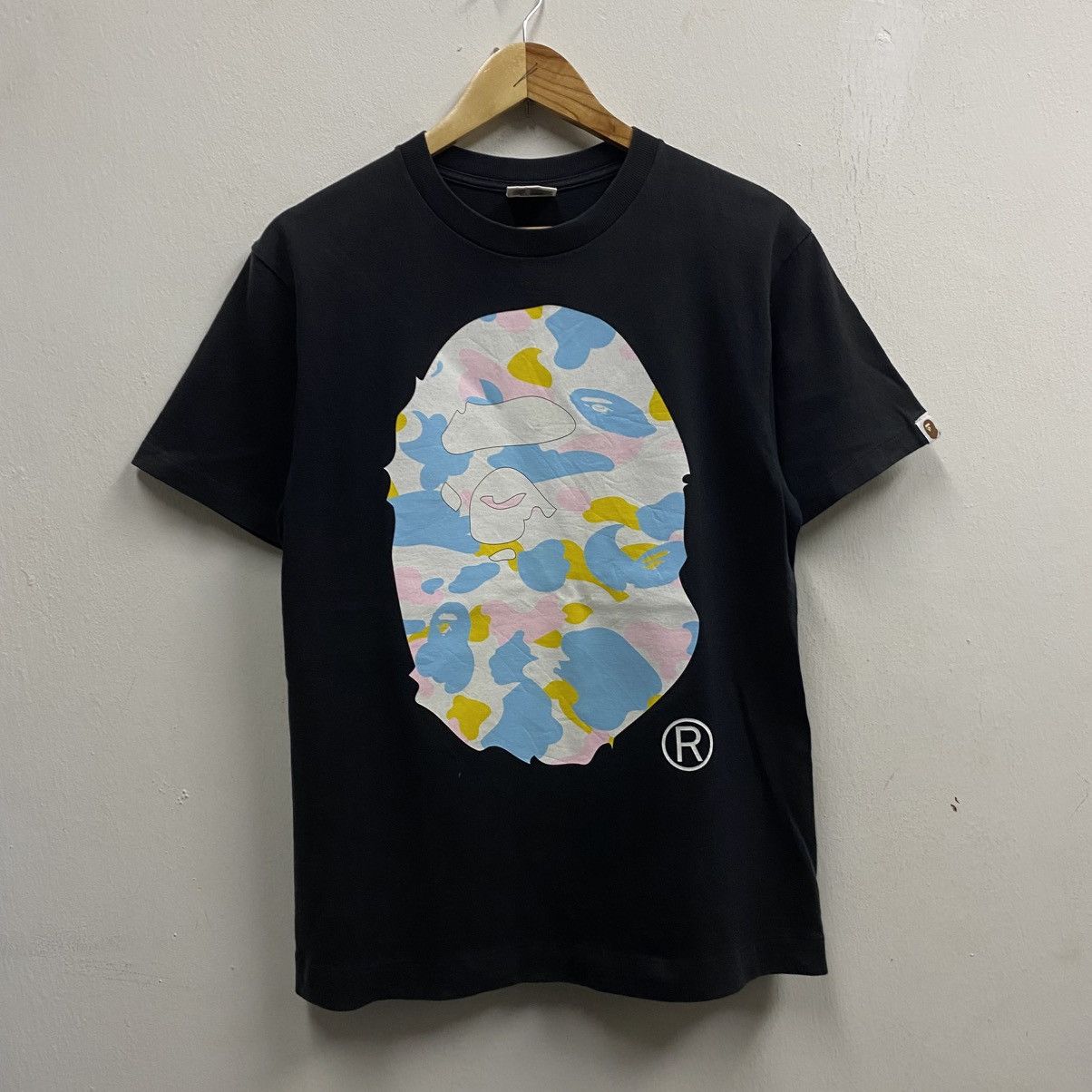 Bape VINTAGE‼️Cotton Candy Camo Ape Head Tee Size US M / EU 48-50 / 2 - 1 Thumbnail