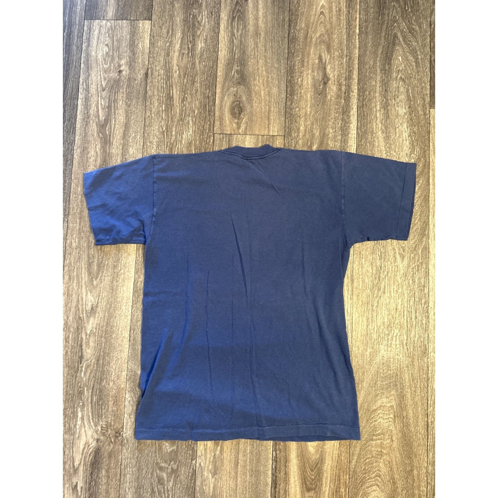 Vintage Vintage Seasons of Ireland Funny Cartoon 80s-90s T-Shirt Unisex Adults S Blue Irish Single Stitch Size US S / EU 44-46 / 1 - 5 Thumbnail