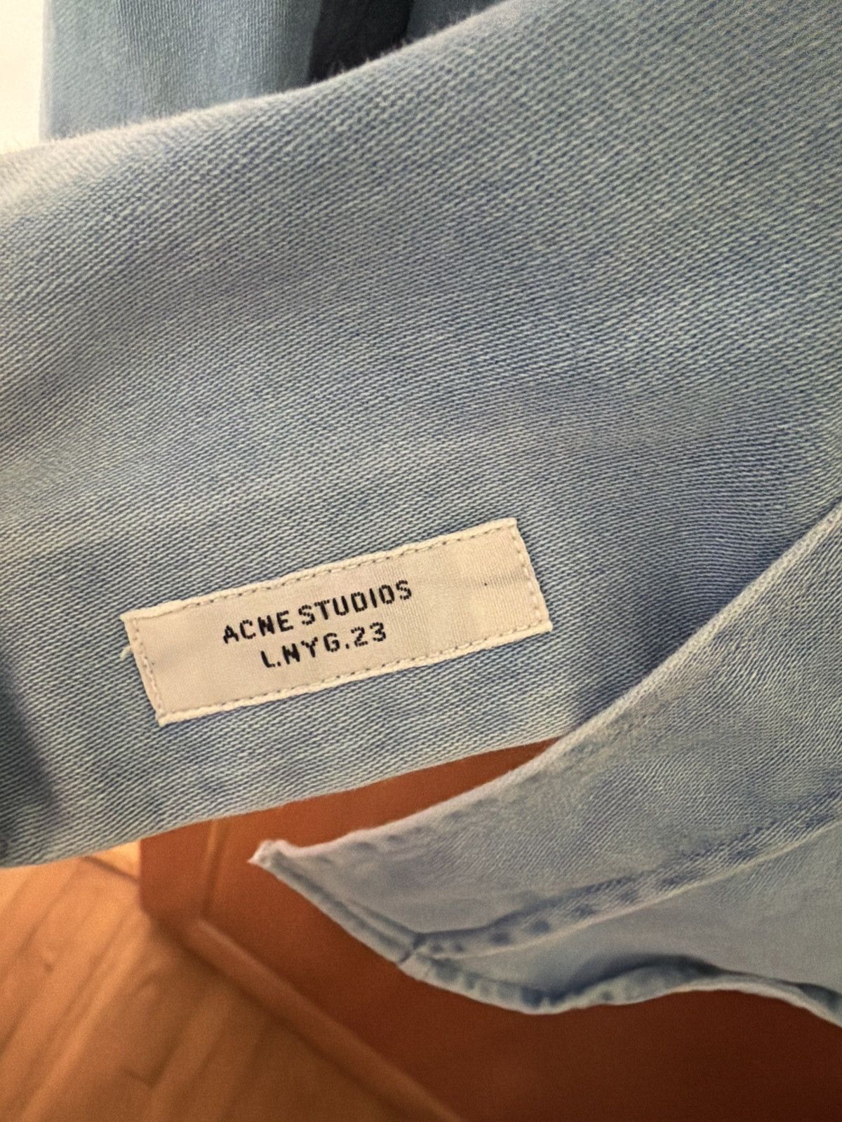 Acne Studios Acne Studios chambray denim long sleeve button down shirt Size US M / EU 48-50 / 2 - 3 Thumbnail