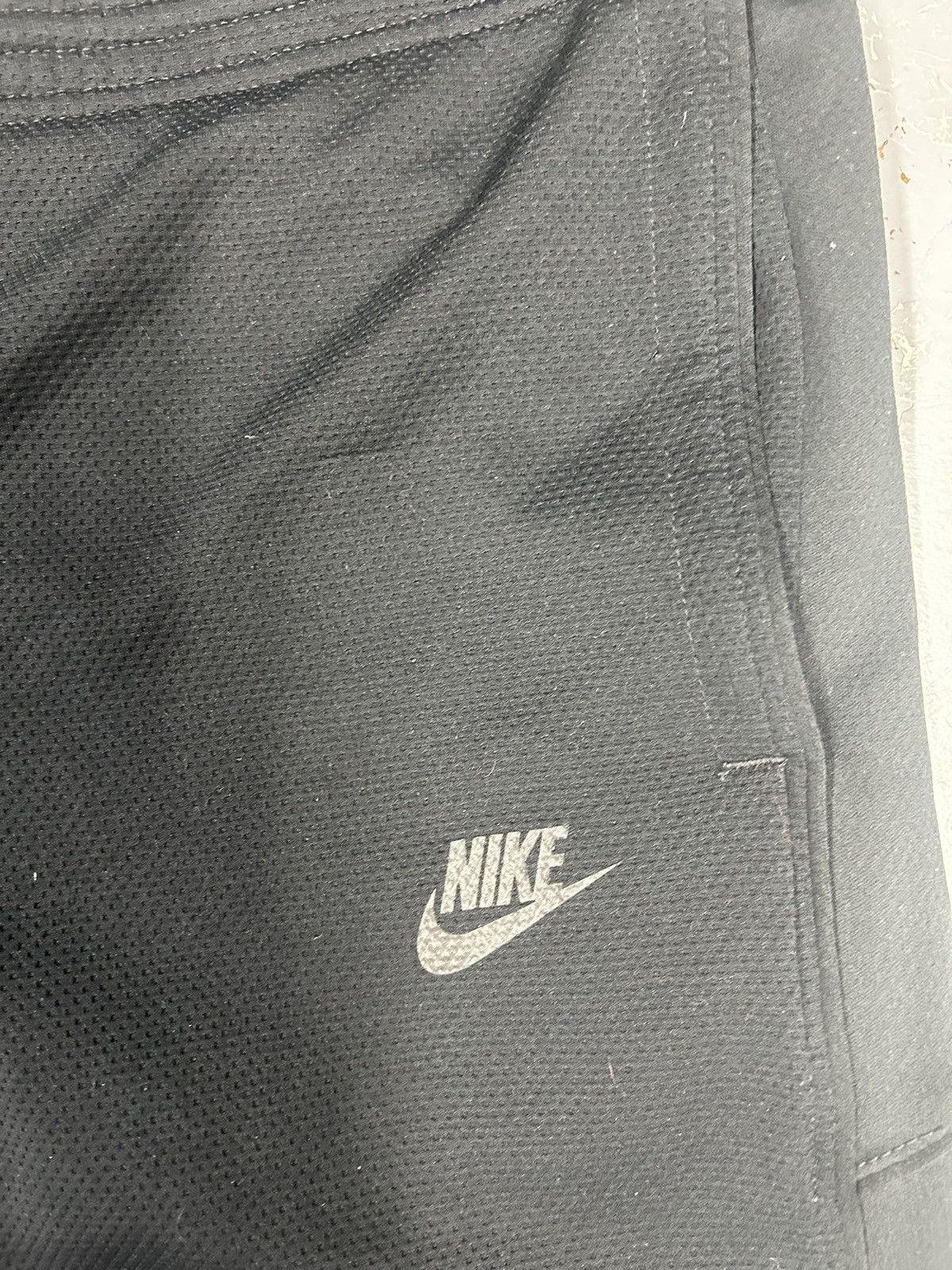 Nike × Vintage Crazy Vintage Y2K Essential Black Nike Trackpant Joggers Size US 36 / EU 52 - 2 Thumbnail