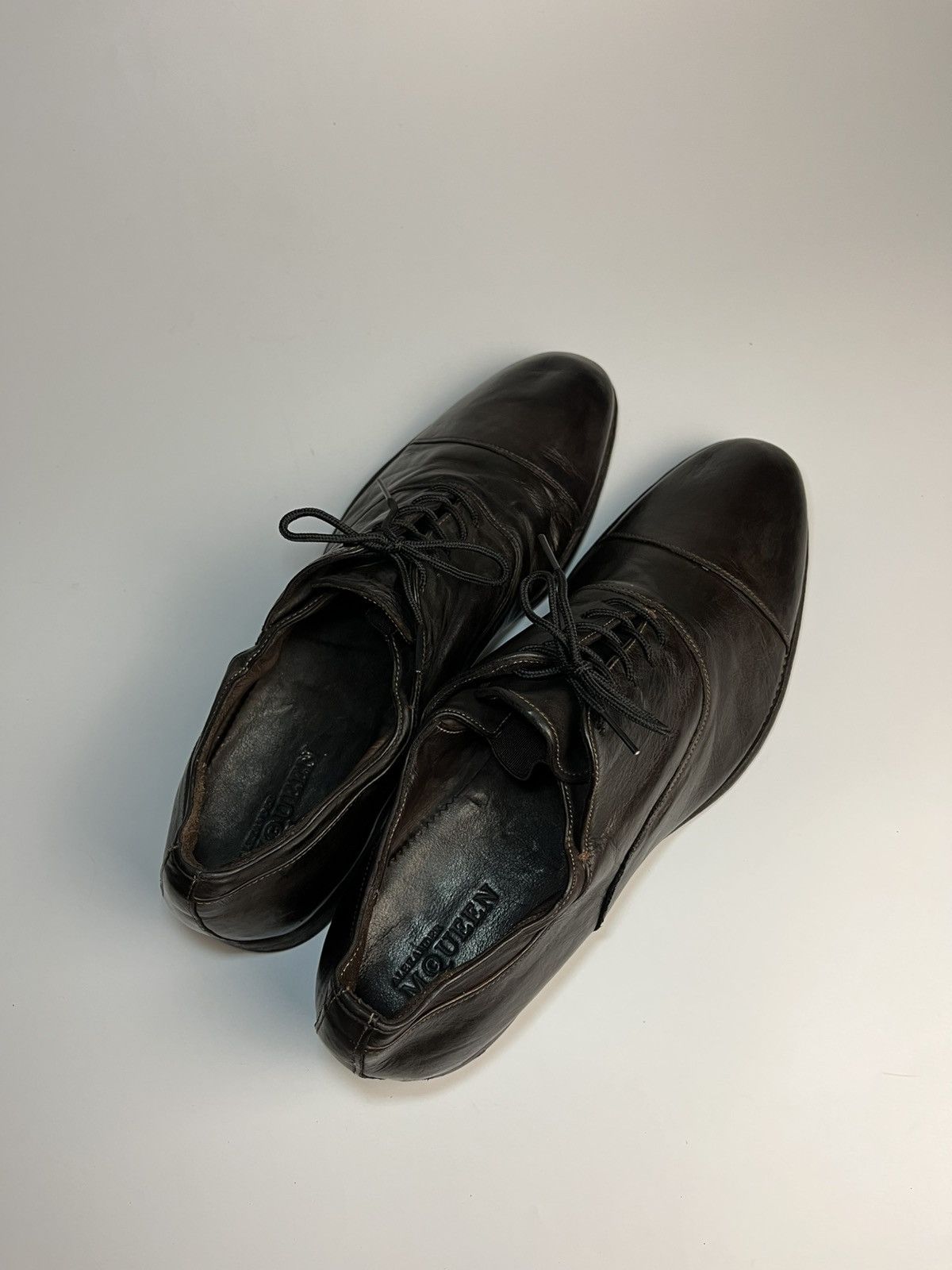 Alexander McQueen Alexander McQueen Burnished Espresso Leather Cap-Toe Oxfords Size US 10 / EU 43 - 12 Thumbnail