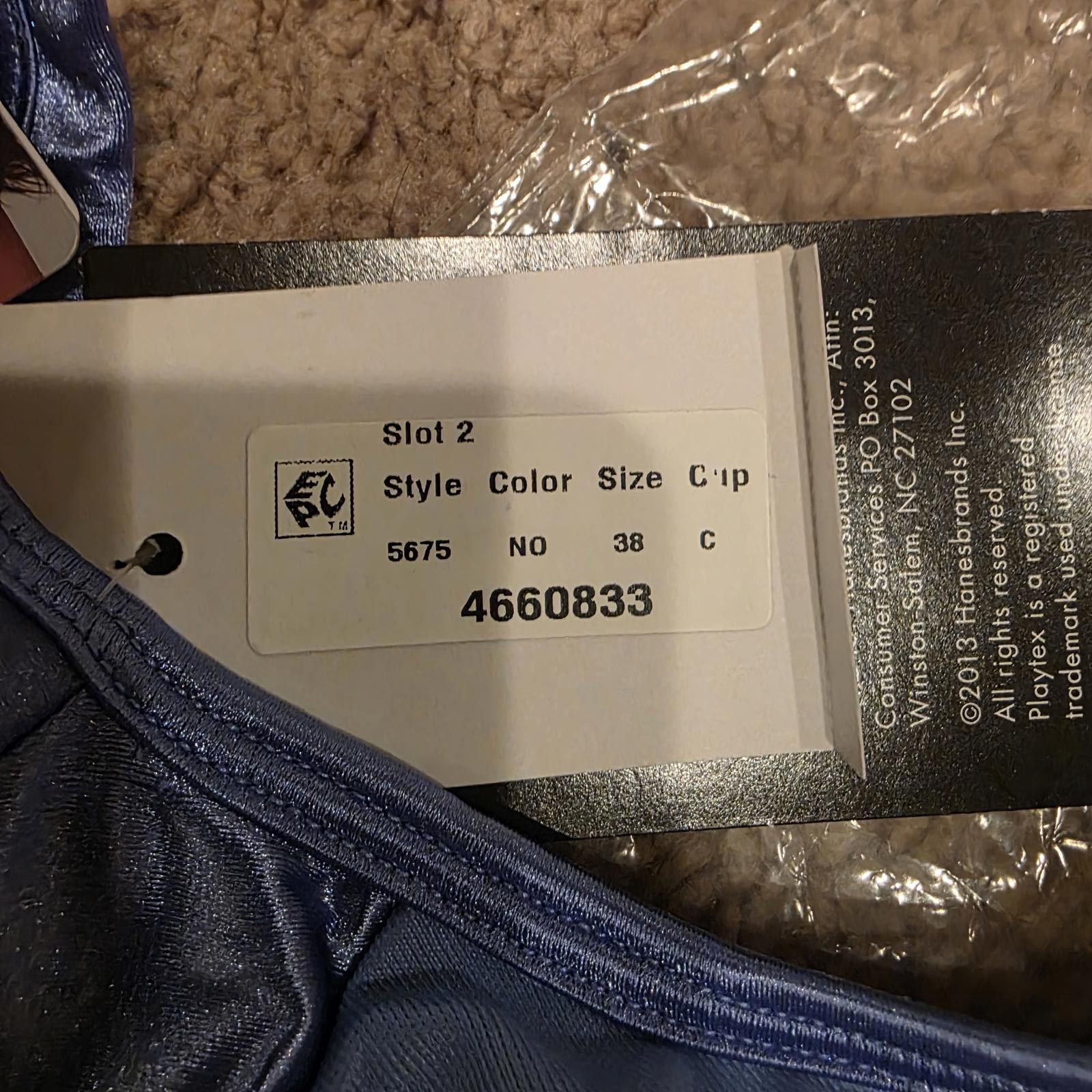 Other Playtex Secrets Sleek Back-Smoothing Underwire Bra NWT Size ONE SIZE - 4 Thumbnail