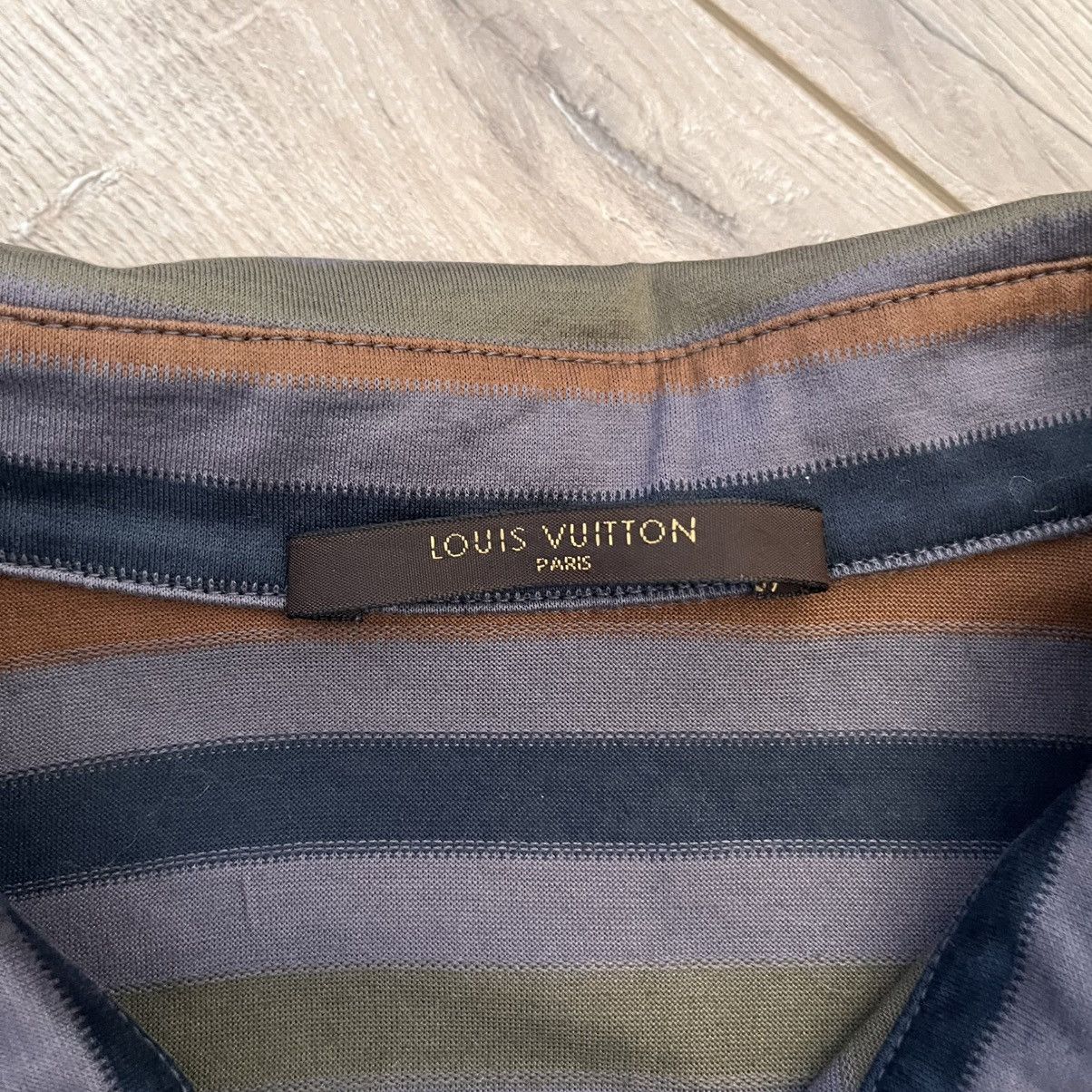 Louis Vuitton Louis Vuitton FW07 Runway Mens Marc Jacobs Era Rainbow Shirt Size US XL / EU 56 / 4 - 3 Thumbnail