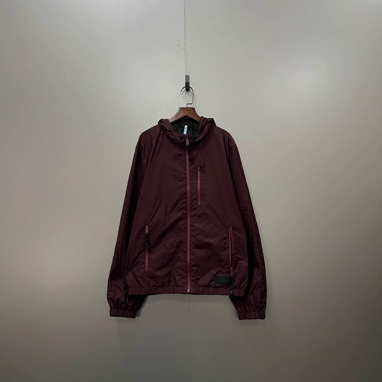 Prada Prada Burgundy Nylon Jacket K28 Size US L / EU 52-54 / 3 - 1 Thumbnail