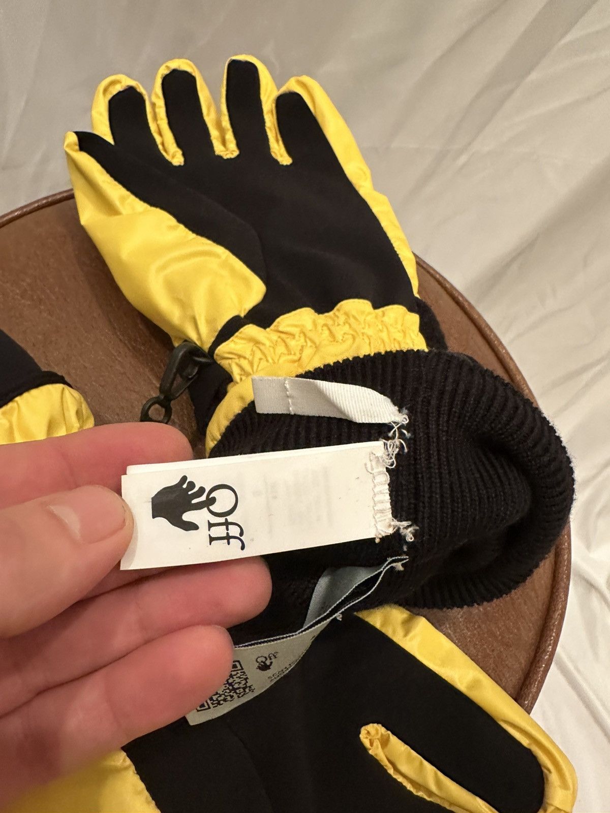 Off-White OFF WHITE GLOVES Size ONE SIZE - 10 Thumbnail
