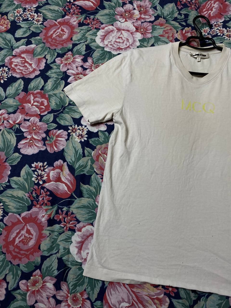 Alexander McQueen × MCQ × Vintage Vintage 90s Graphic Tee Big ceter Logo Size US S / EU 44-46 / 1 - 6 Thumbnail