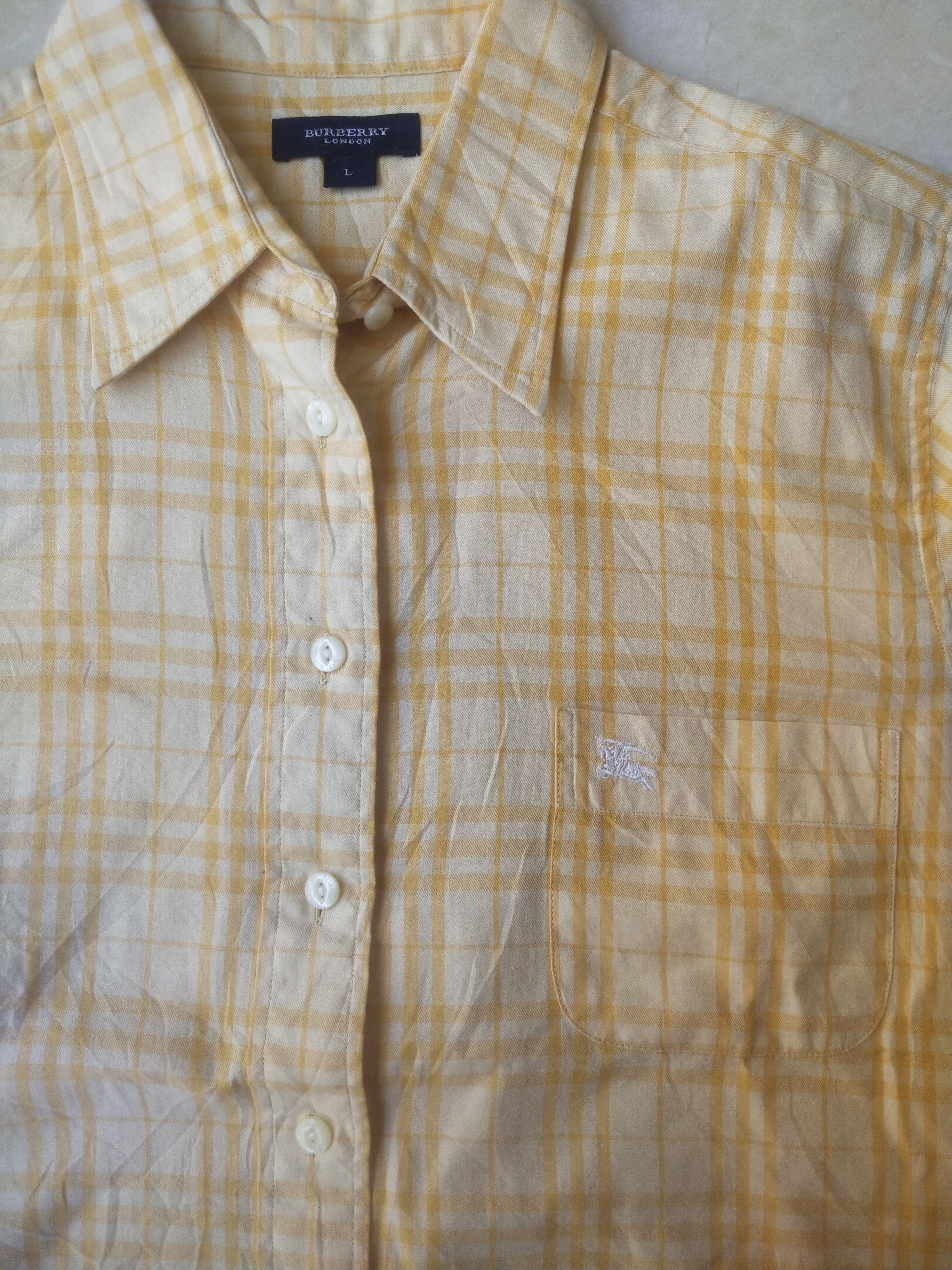 Burberry Burberry London Yellow Plaid Short Sleeve Shirt Size L / US 10 / IT 46 - 2 Thumbnail