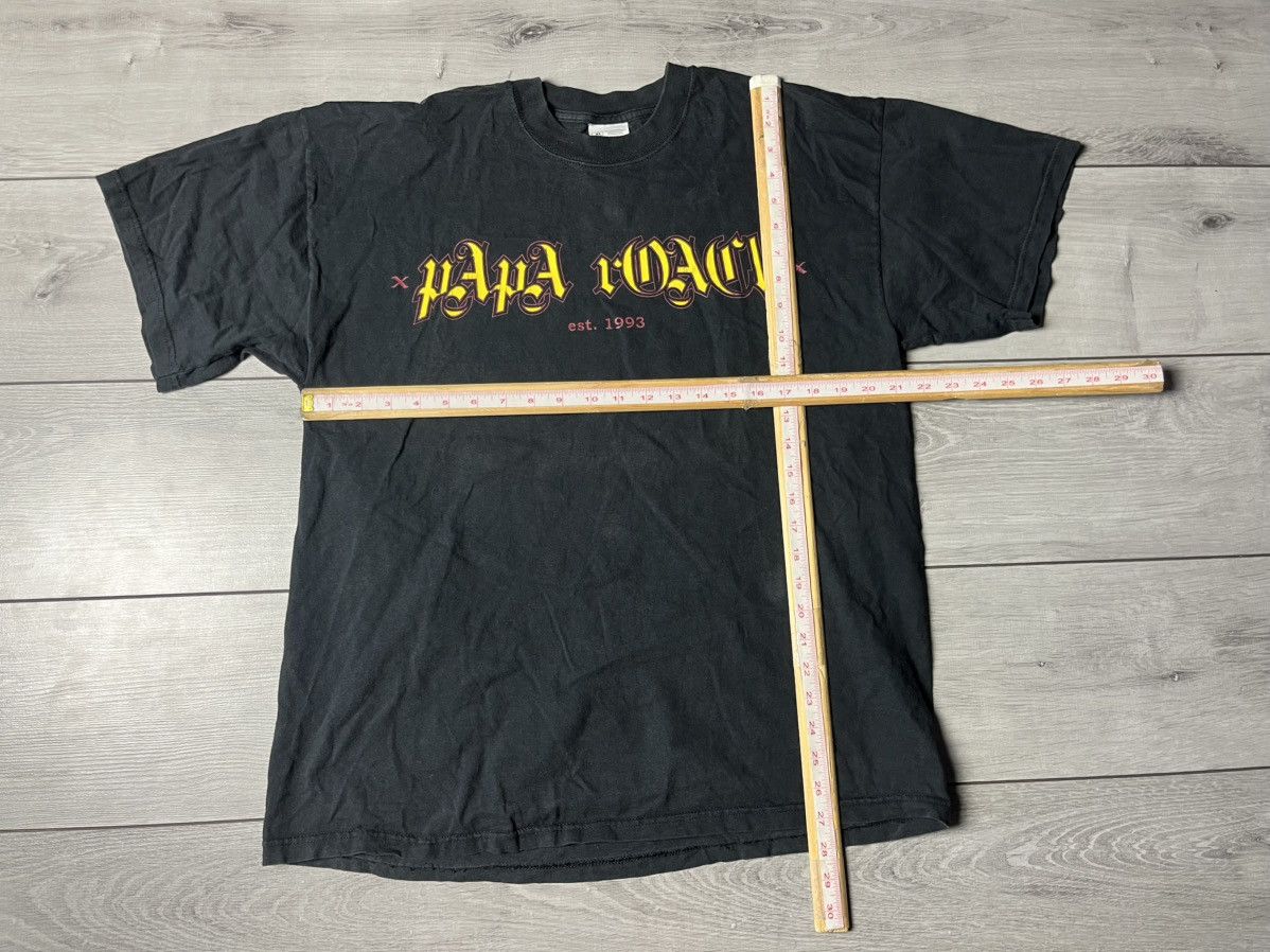 Band Tees Vintage Papa Roach Shirt Rare Jersey Over Print 2000 size XL Size US XL / EU 56 / 4 - 7 Thumbnail