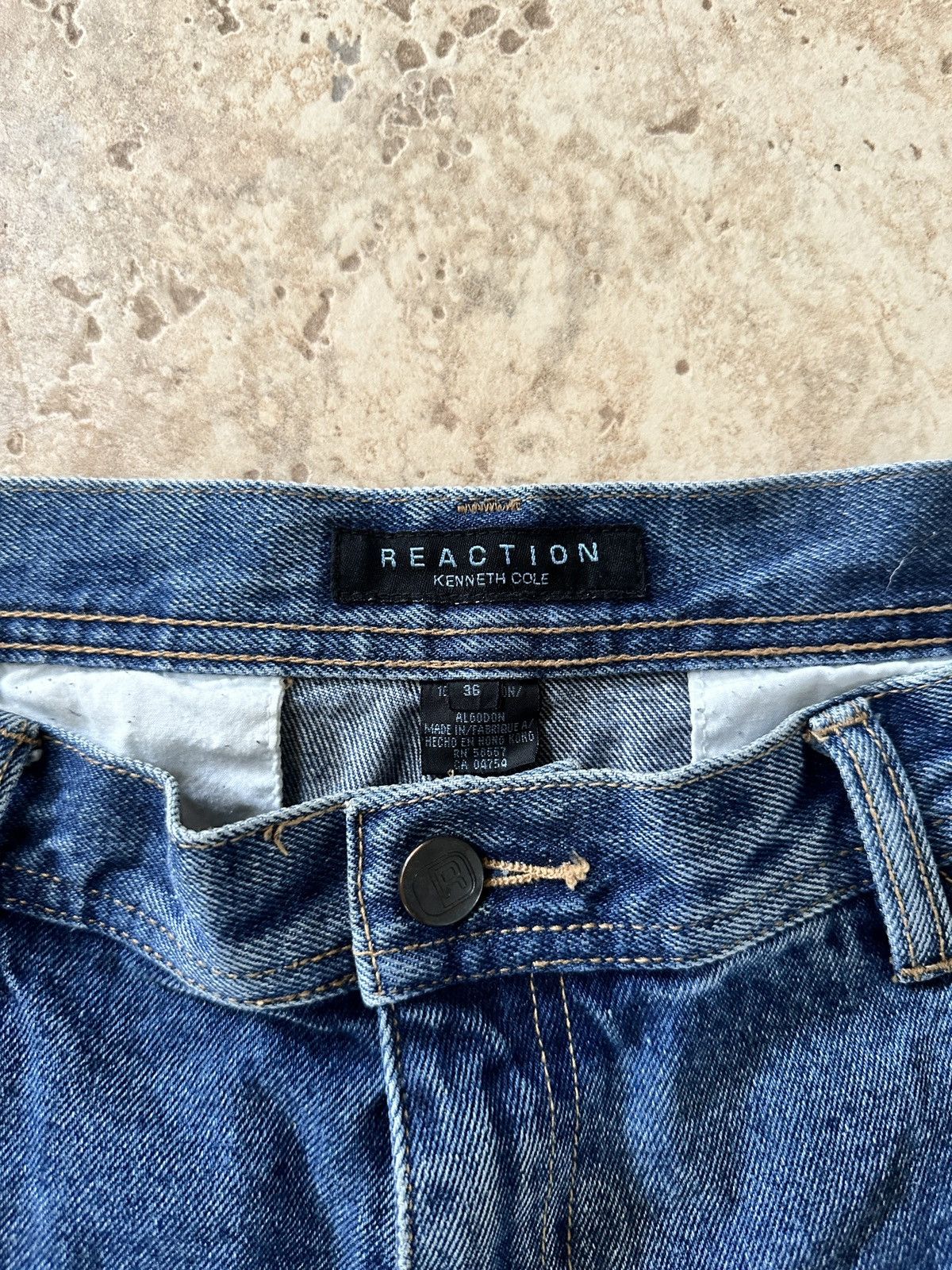 Kenneth Cole Vintage Kenneth Cole Reaction Jean Shorts Size US 36 / EU 52 - 4 Thumbnail