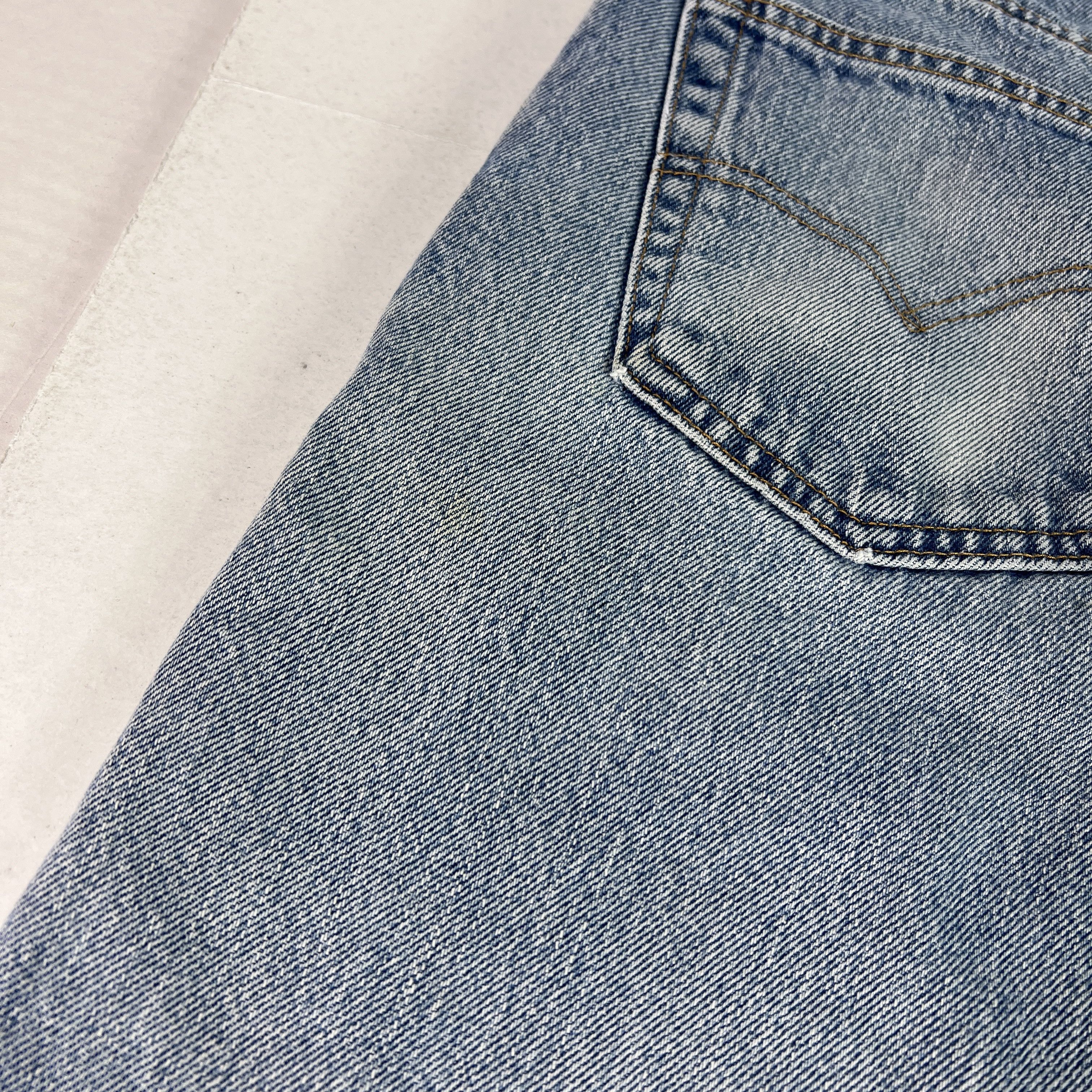Levi's Y2K Levi's Jeans 505 Straight Blue Faded Distressed Denim Size US 31 - 3 Thumbnail