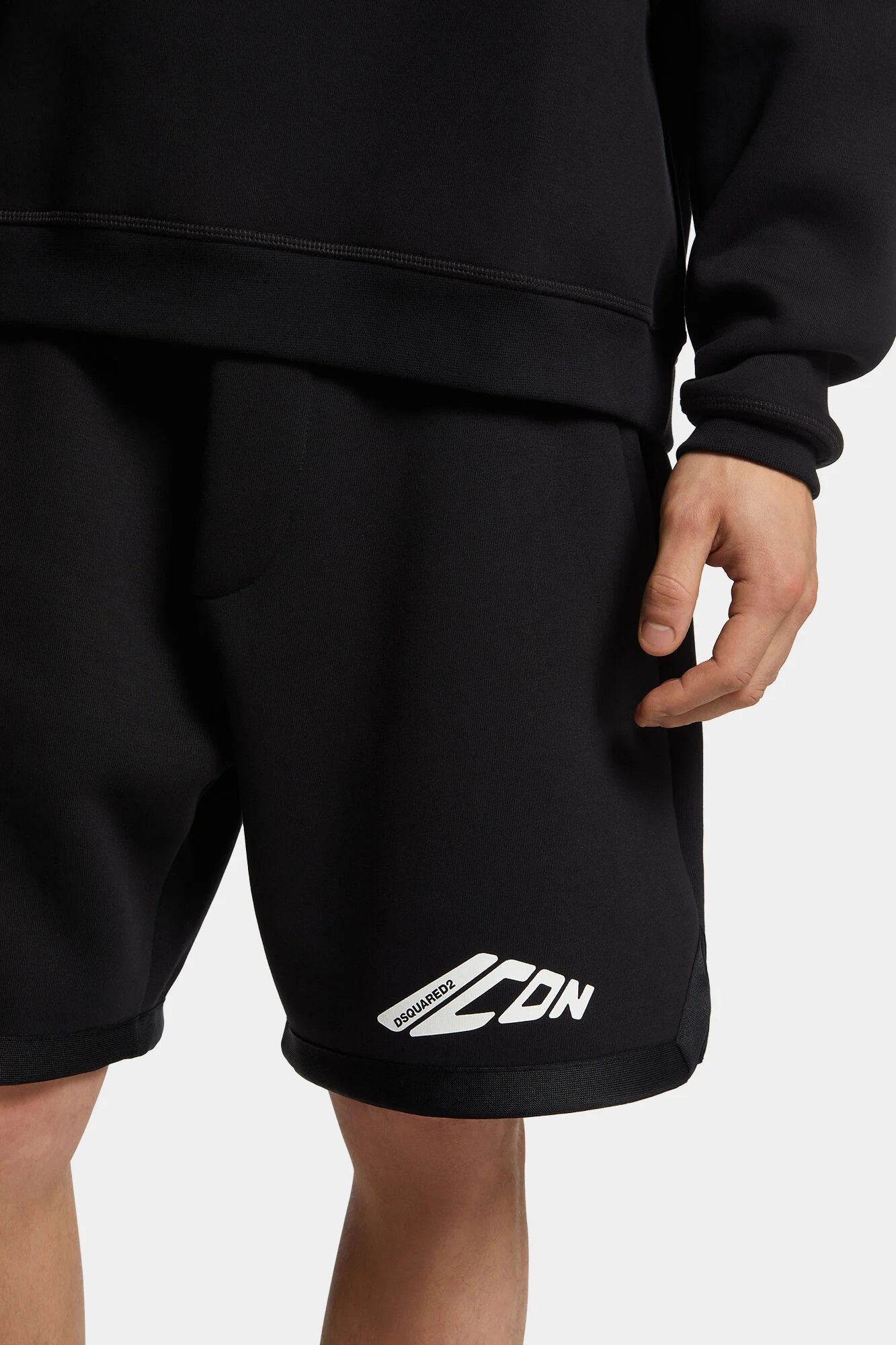 Dsquared2 o1mle0126 Icon New Generation Big Boxer Sweat Short in Black Size US 32 / EU 48 - 5 Thumbnail