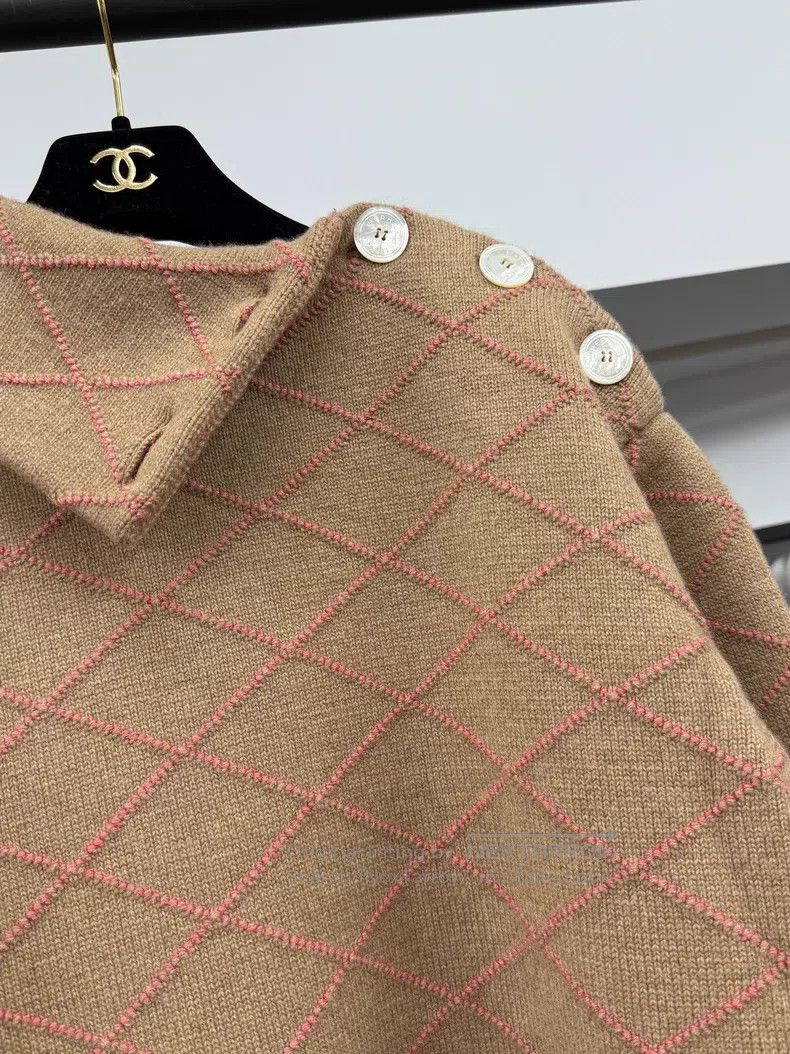 Hermes Hermes Khaki diamond pattern cashmere sweater Size XXS / US 00 / IT 34 - 2 Thumbnail