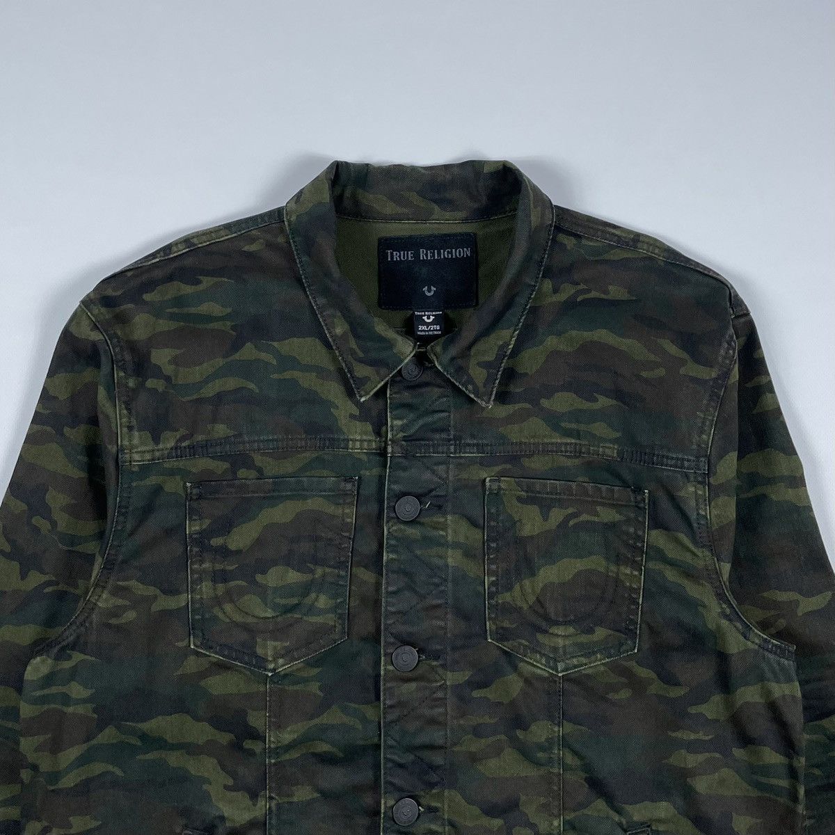 True Religion True Religion Camo Dylan Denim Jeans Jacket Size US XL / EU 56 / 4 - 4 Thumbnail