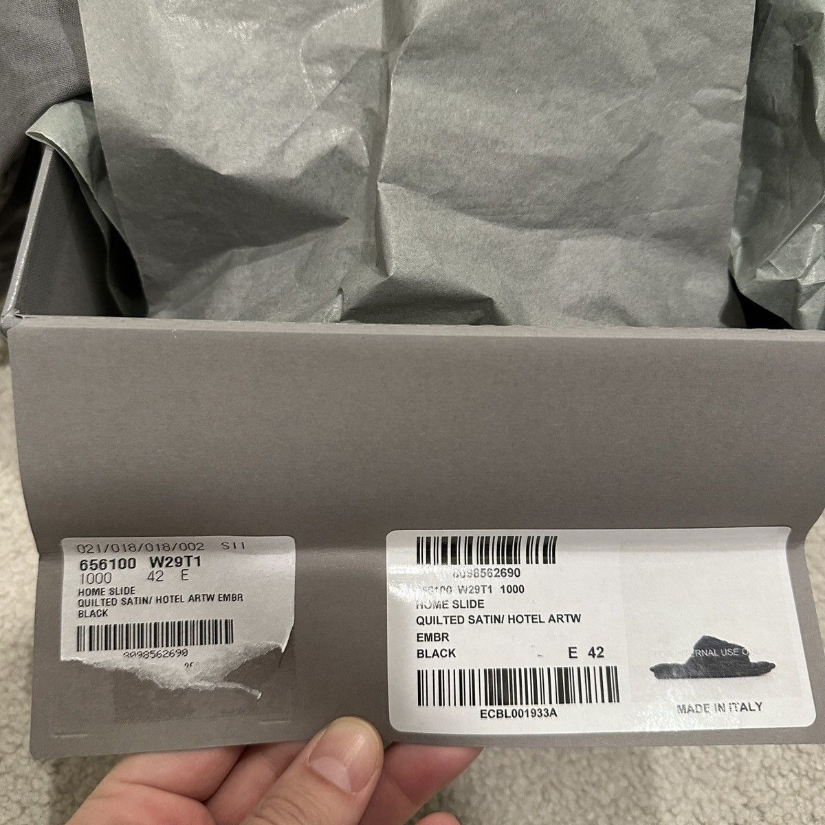 Balenciaga BB HOTEL & RESORTS QUILTED SLIDES Size US 9 / EU 42 - 8 Thumbnail