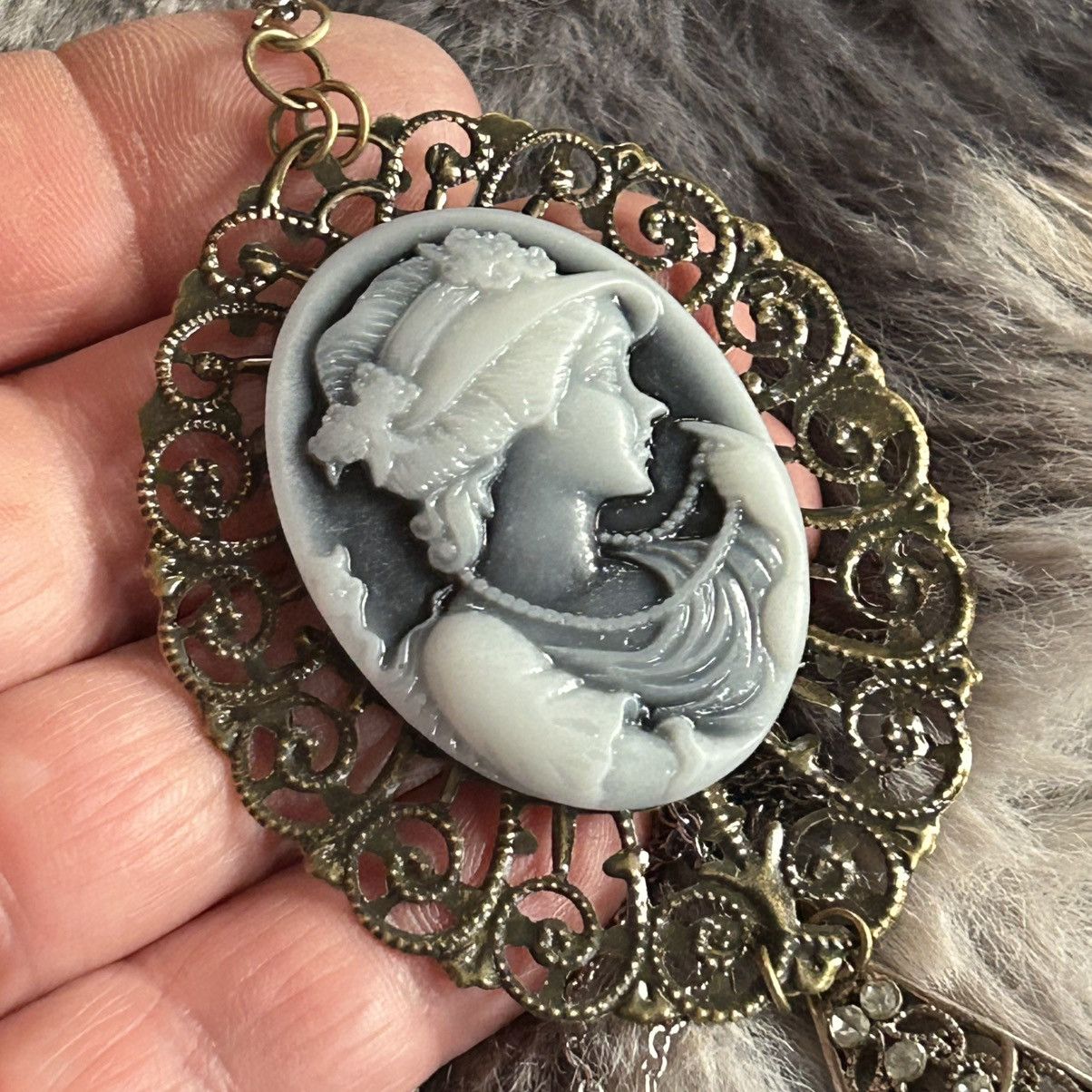 Handmade Handcrafted charcoal iridescent Victorian lady necklace Size ONE SIZE - 8 Thumbnail