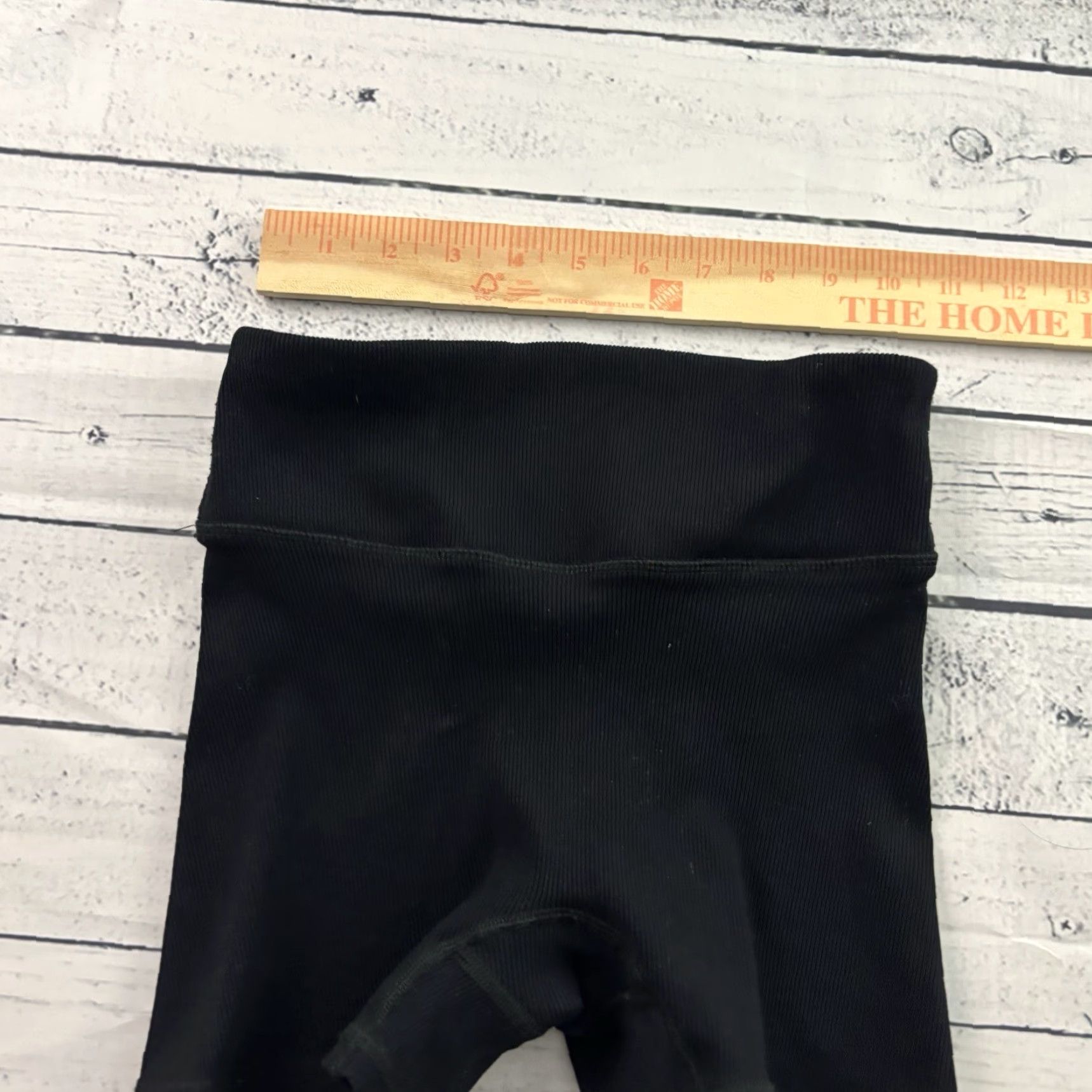 Vintage Monday Body Shorts Women's S Black Athletic Ribbed Body Compression Shorts Women Black S Size 28" / US 6 / IT 42 - 3 Thumbnail