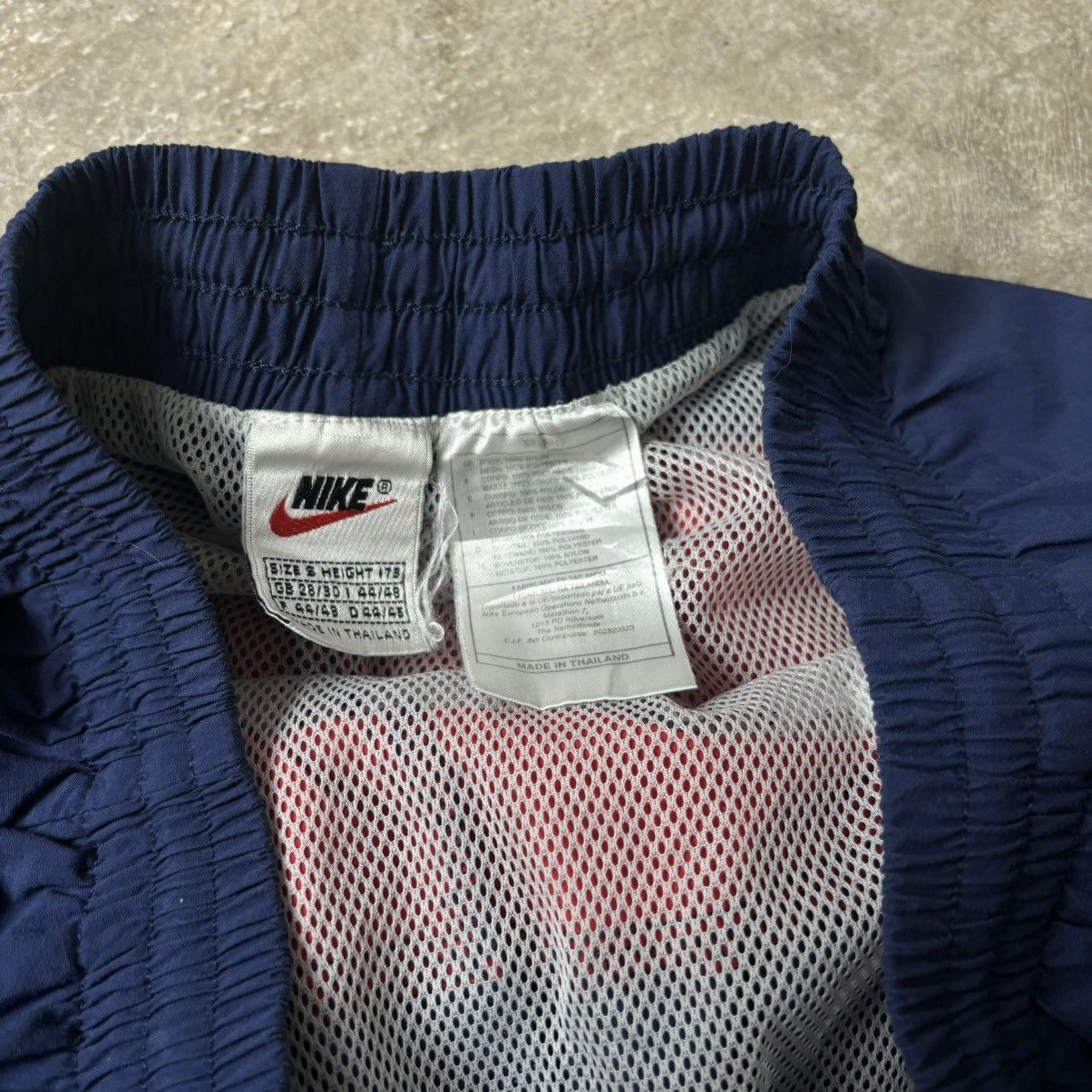 Nike × Vintage VINTAGE NIKE SWOOSH SHORTS Size US 32 / EU 48 - 5 Thumbnail