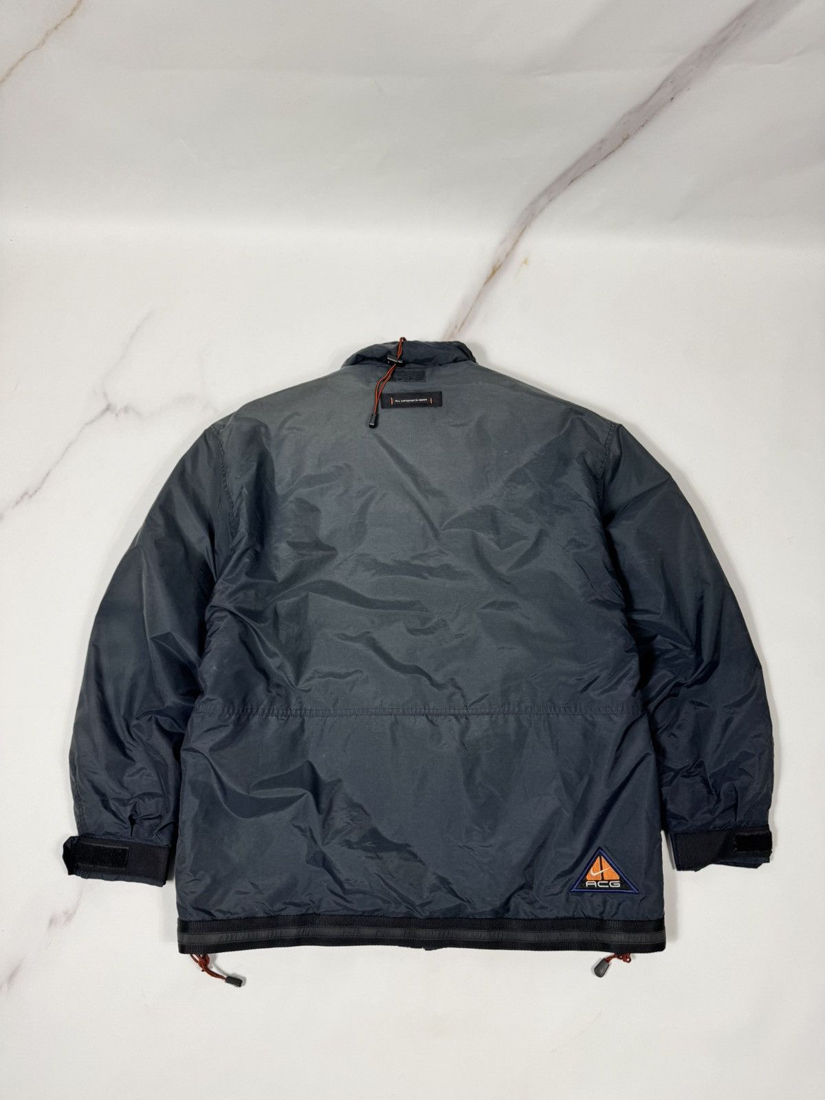 Nike ACG Vintage Nike ACG Distressed Down Jacket Size US L / EU 52-54 / 3 - 17 Thumbnail