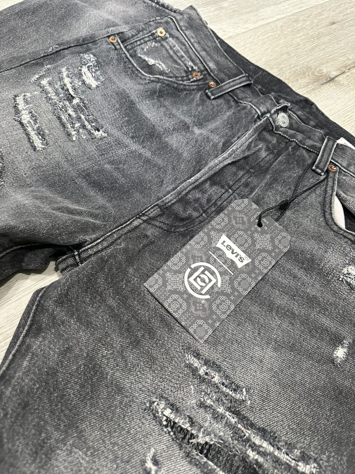 CLOT × Levi's CLOT X Levi’s 501 UNIONRAIL BLACK DENIM SIZE 36 Size US 36 / EU 52 - 8 Thumbnail