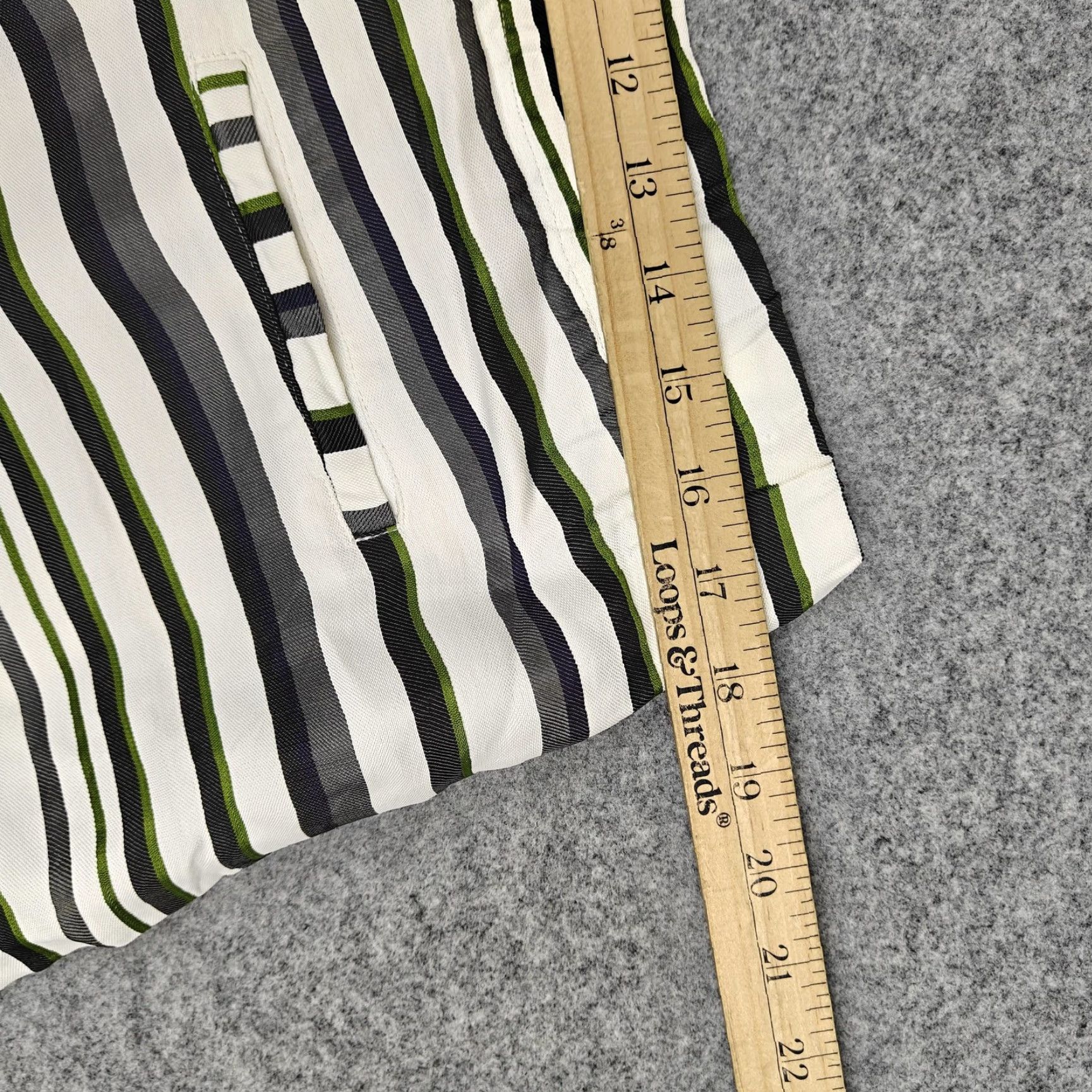 AYR Ayr Shorts Womens Small White Stripe Viscose Silk Drawstring Elastic Waist Size 28" / US 6 / IT 42 - 5 Thumbnail